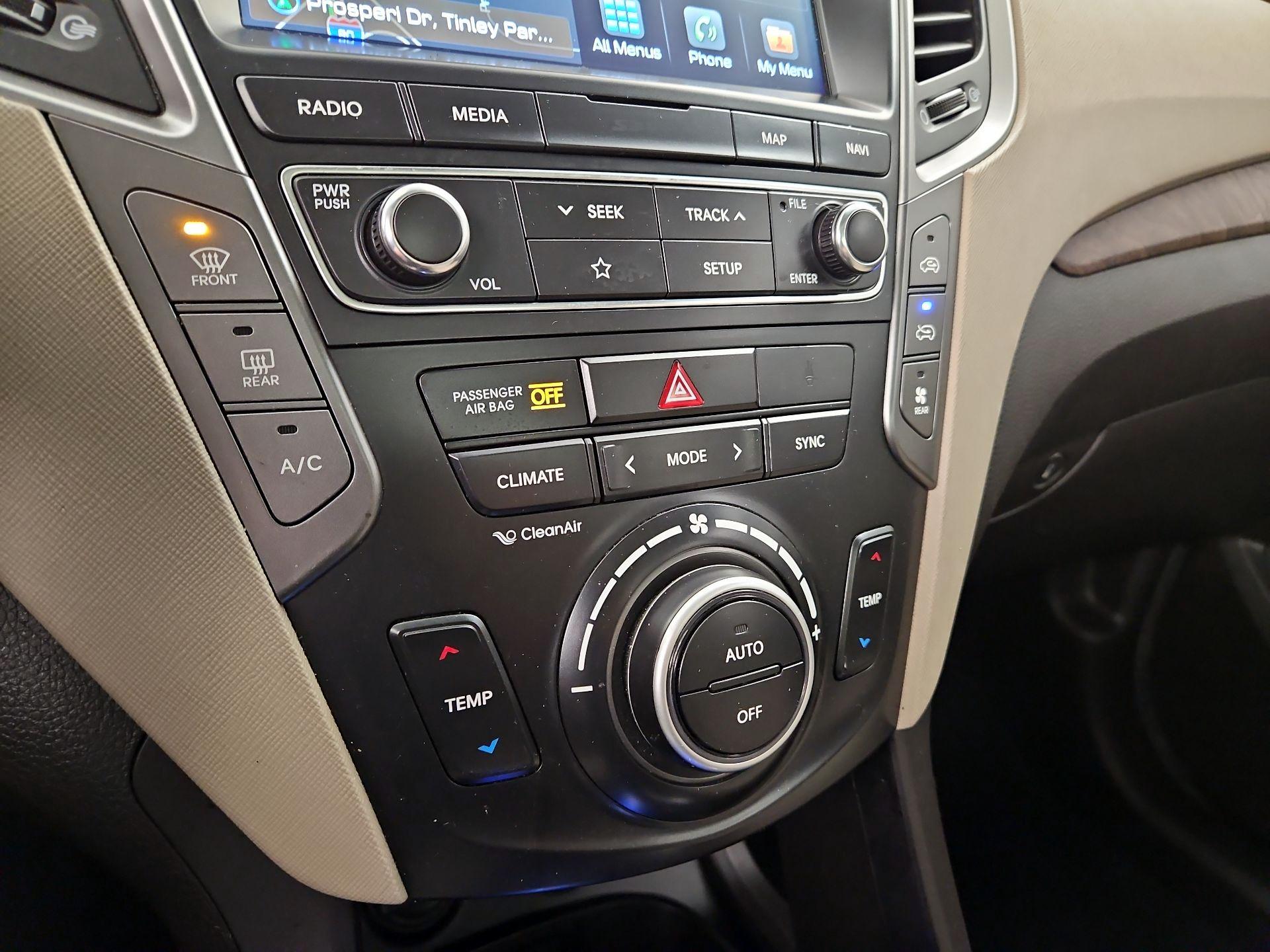 Thumbnail: 2019 Hyundai Santa Fe - 17