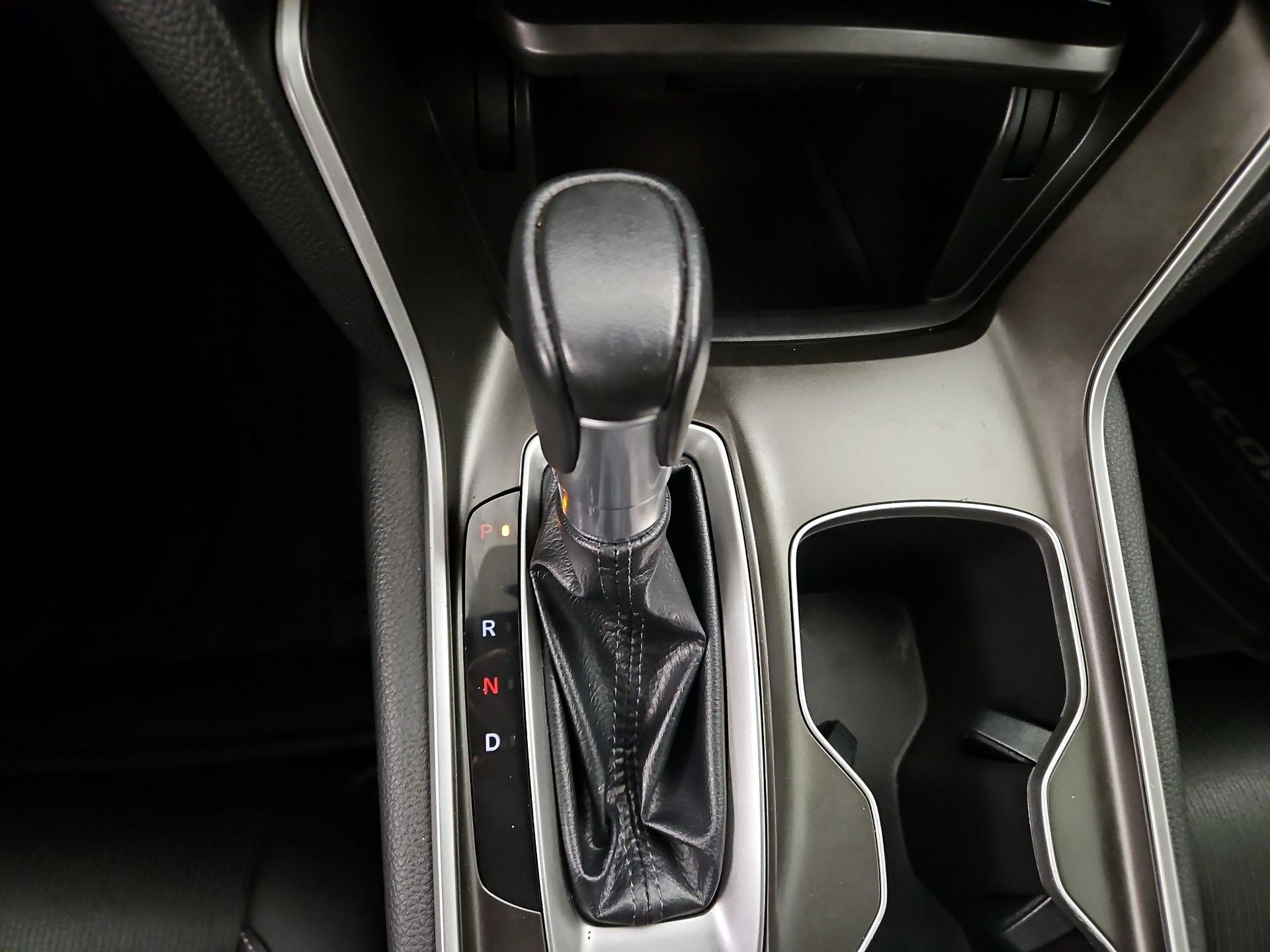 Thumbnail: 2022 Honda Accord - 17