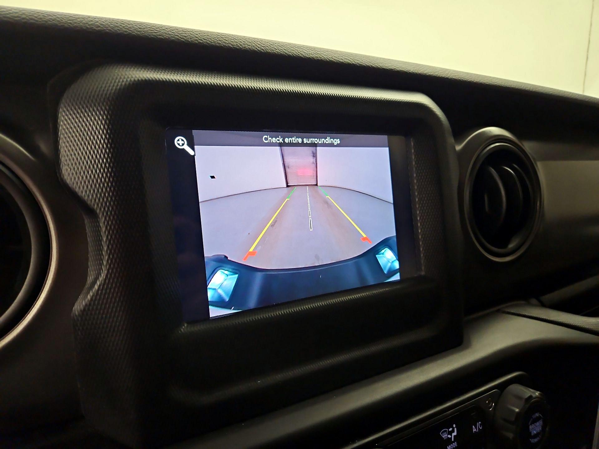 Thumbnail: 2022 Jeep Gladiator - 14