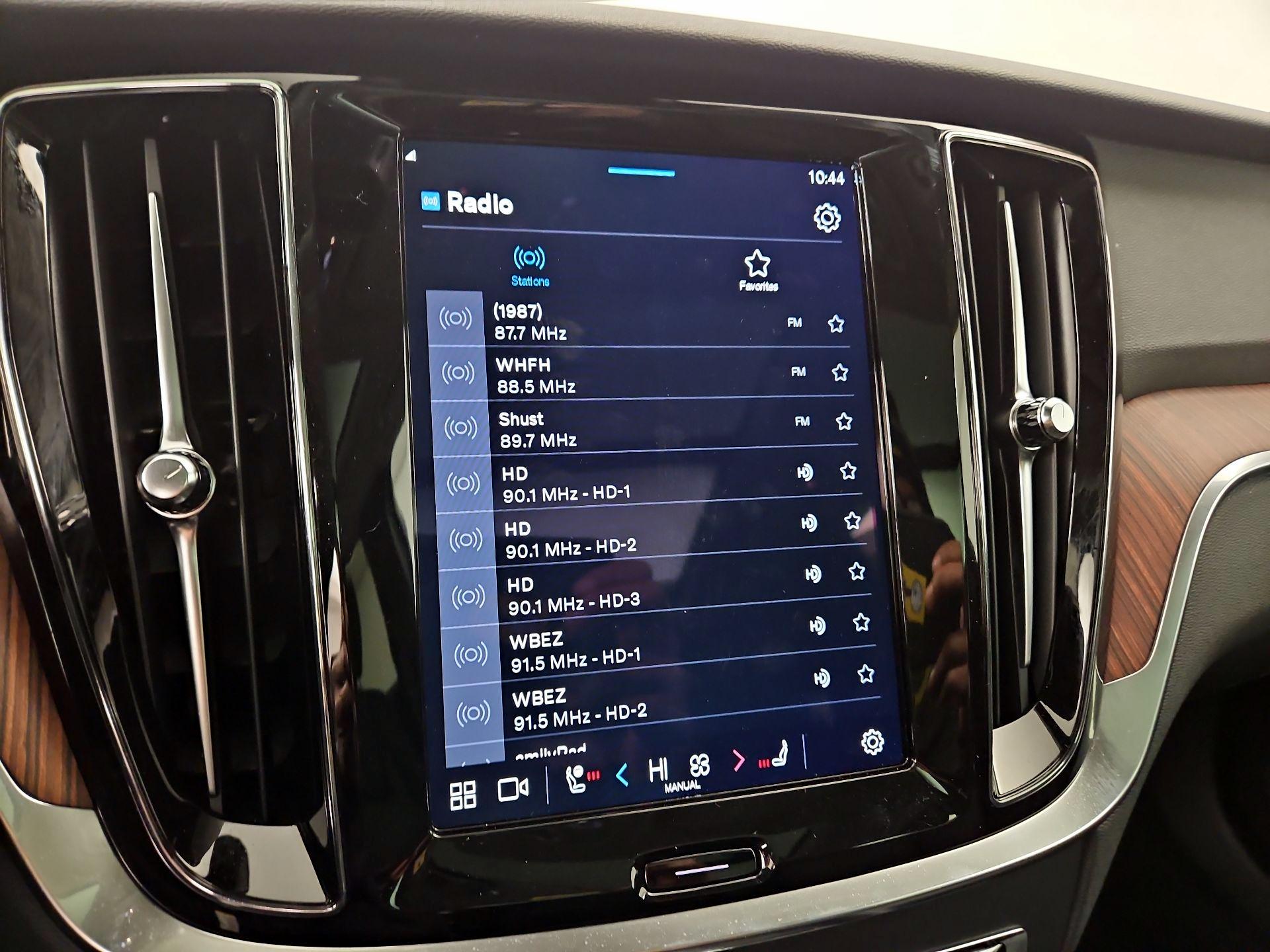 Thumbnail: 2025 Volvo S60 - 15