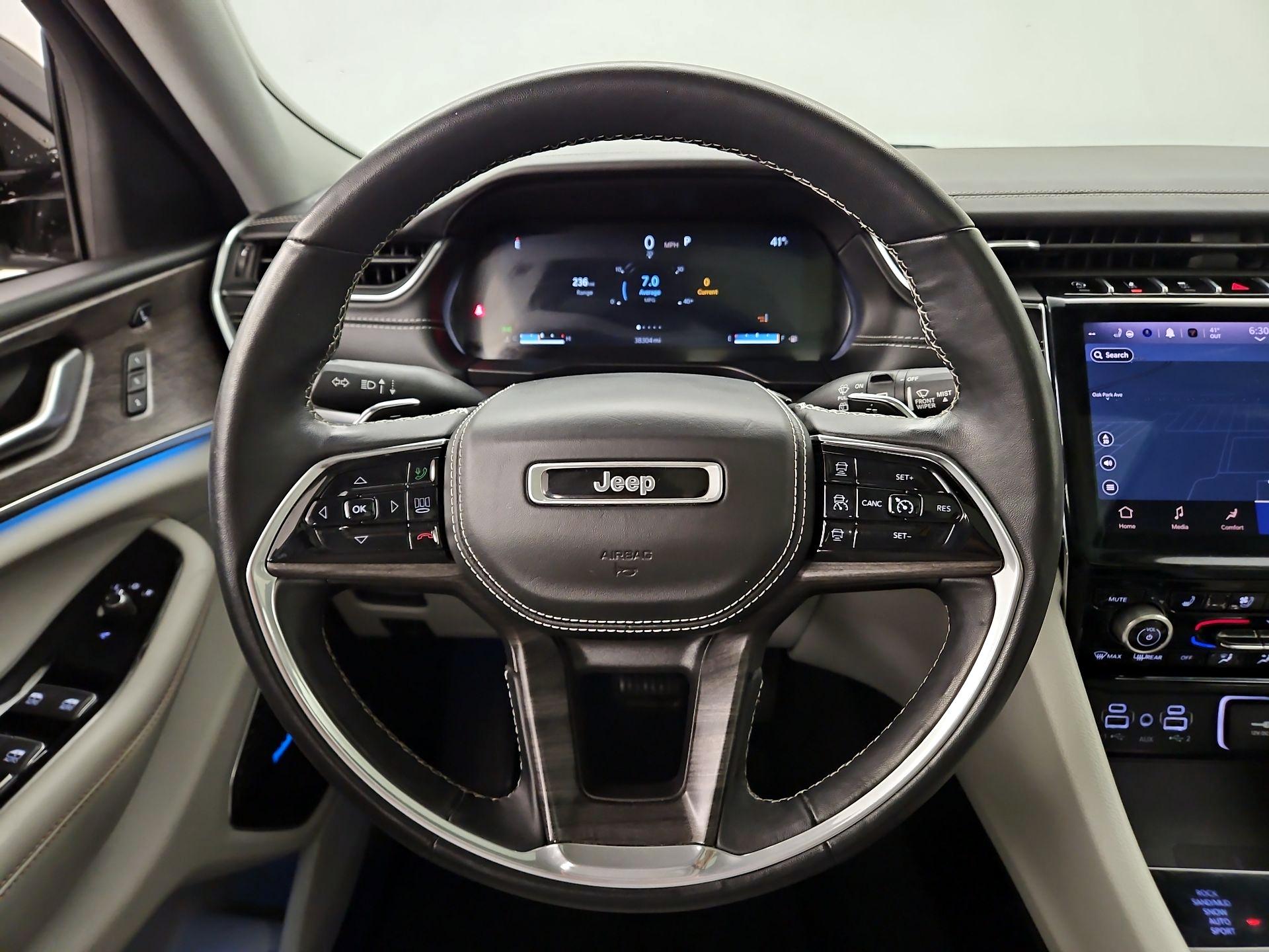 Thumbnail: 2022 Jeep Grand Cherokee - 10