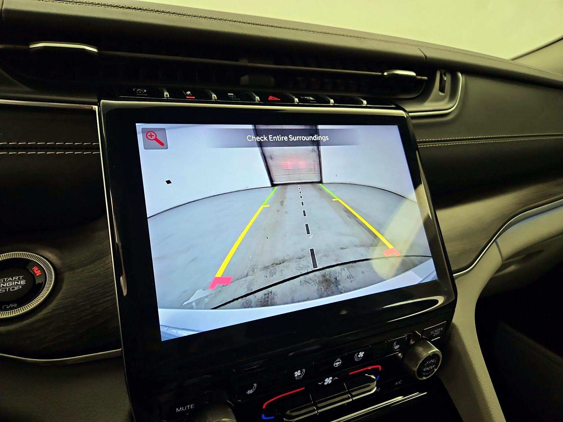 Thumbnail: 2022 Jeep Grand Cherokee - 15