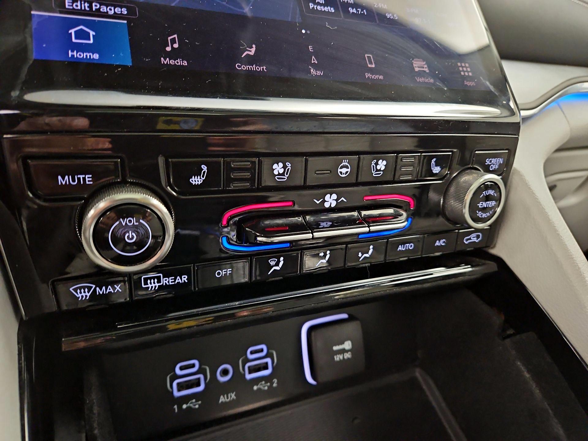 Thumbnail: 2022 Jeep Grand Cherokee - 17