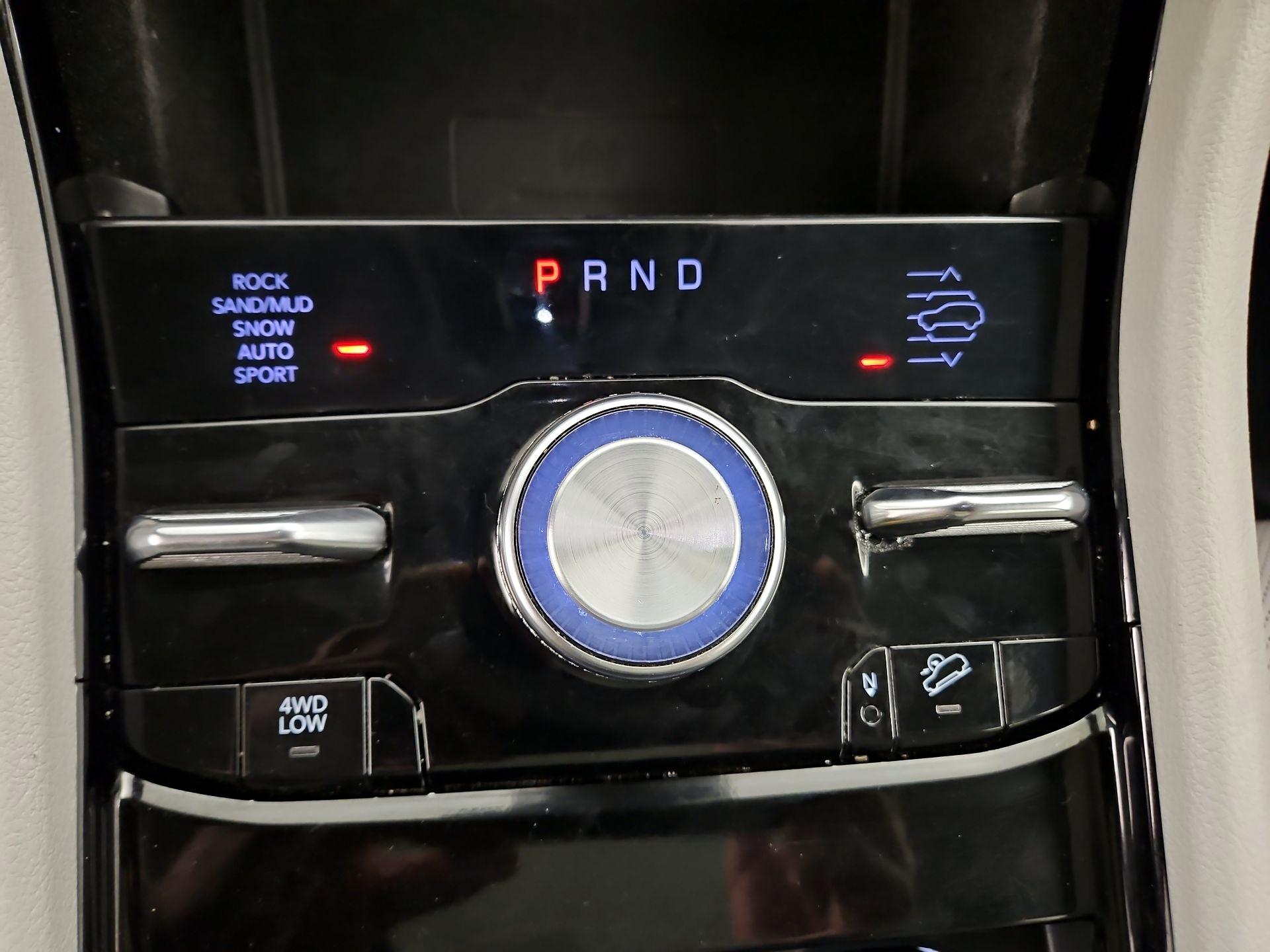 Thumbnail: 2022 Jeep Grand Cherokee - 18