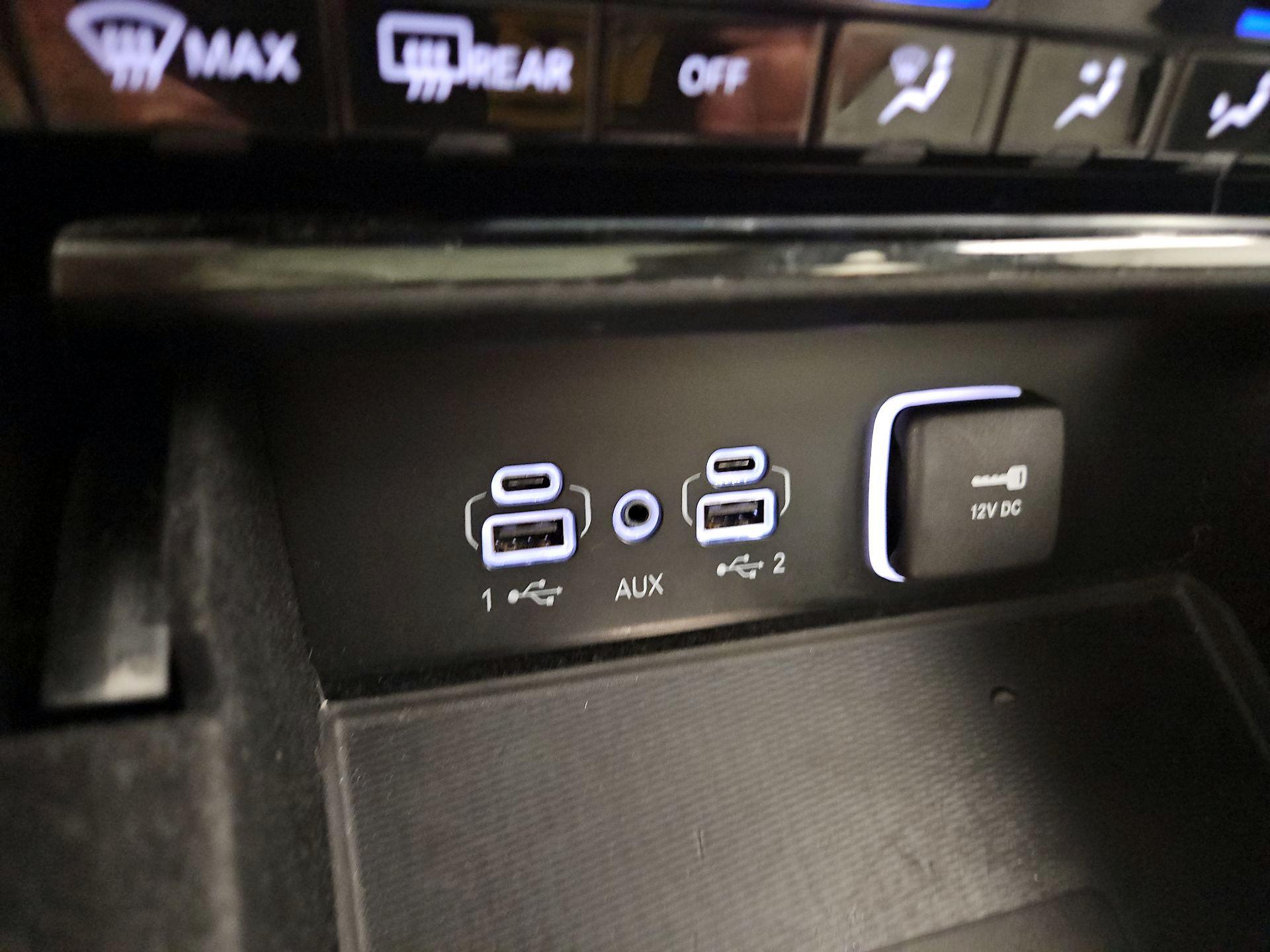 Thumbnail: 2022 Jeep Grand Cherokee - 19