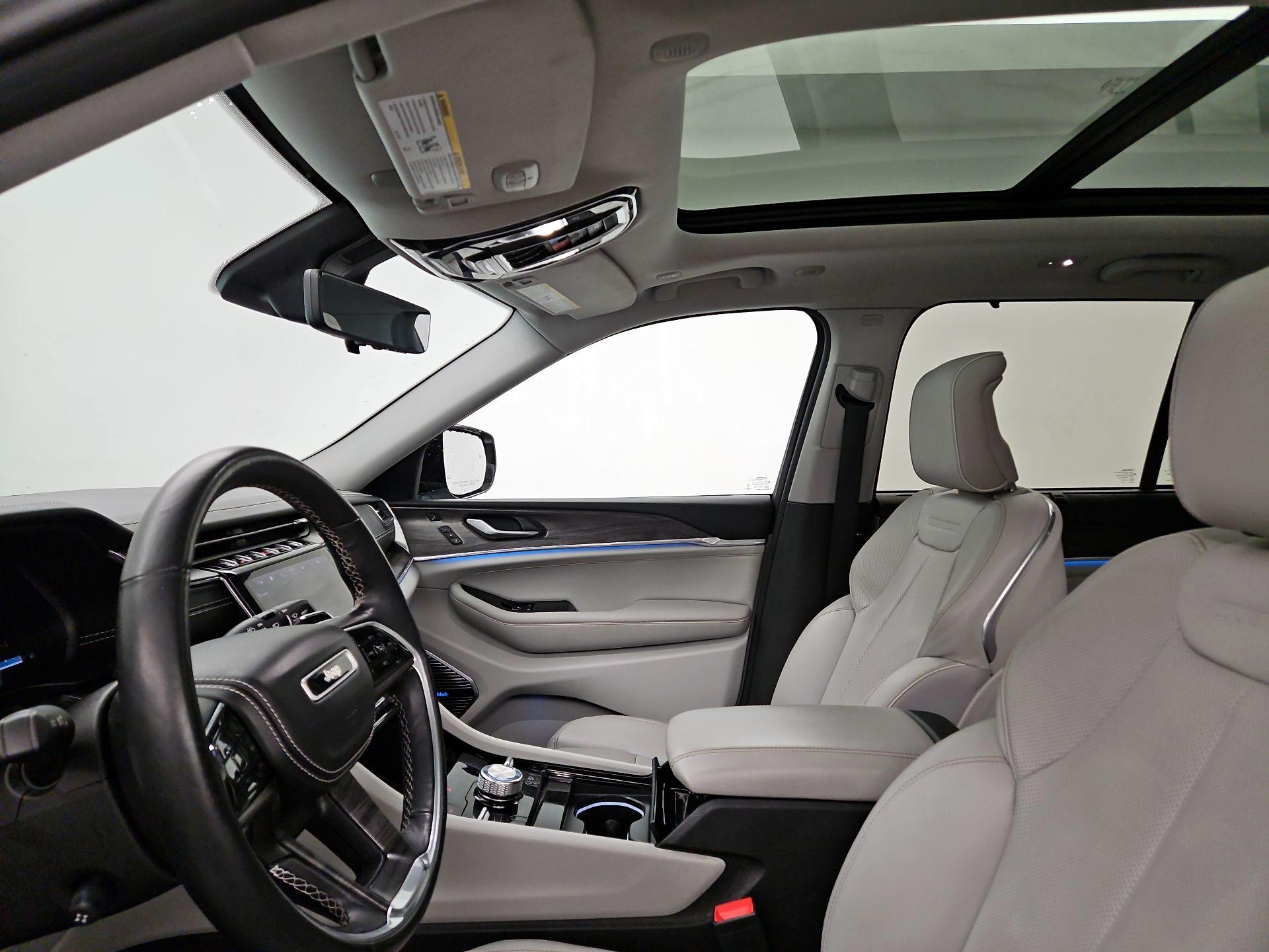 Thumbnail: 2022 Jeep Grand Cherokee - 20