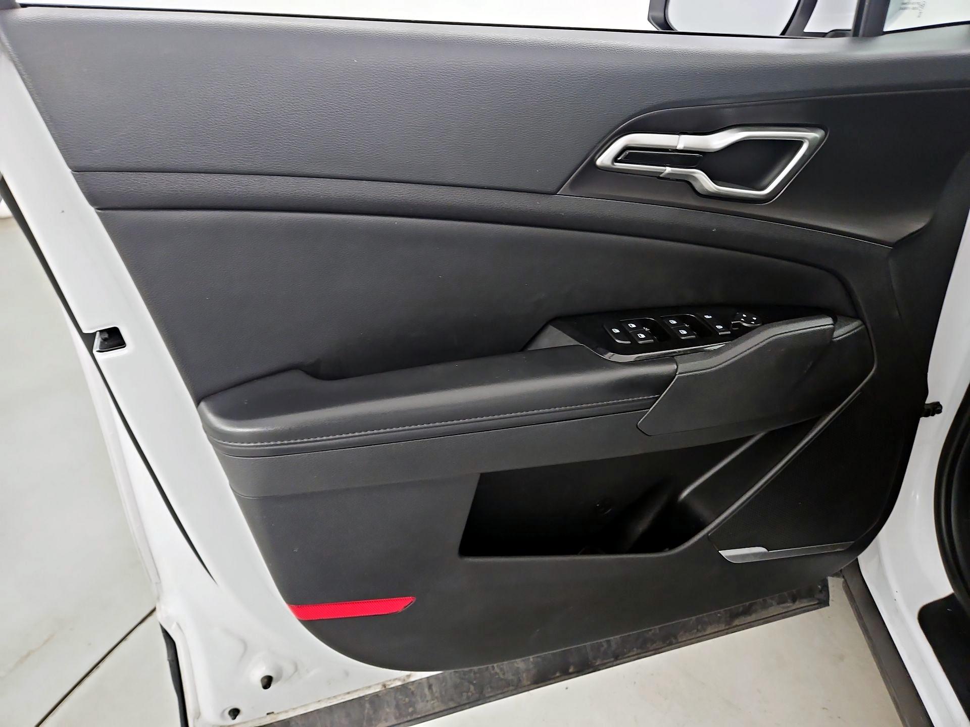 Thumbnail: 2024 Kia Sportage - 12