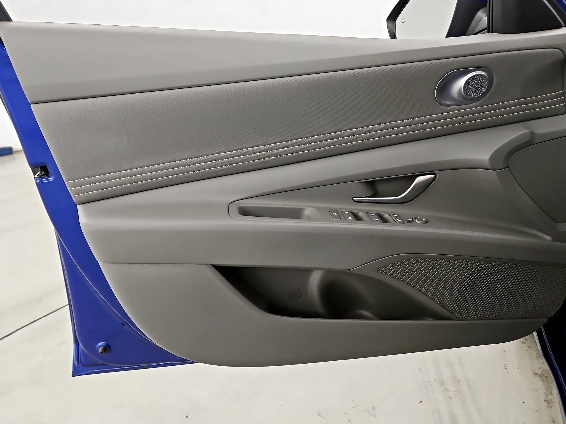 Thumbnail: 2024 Hyundai Elantra - 12