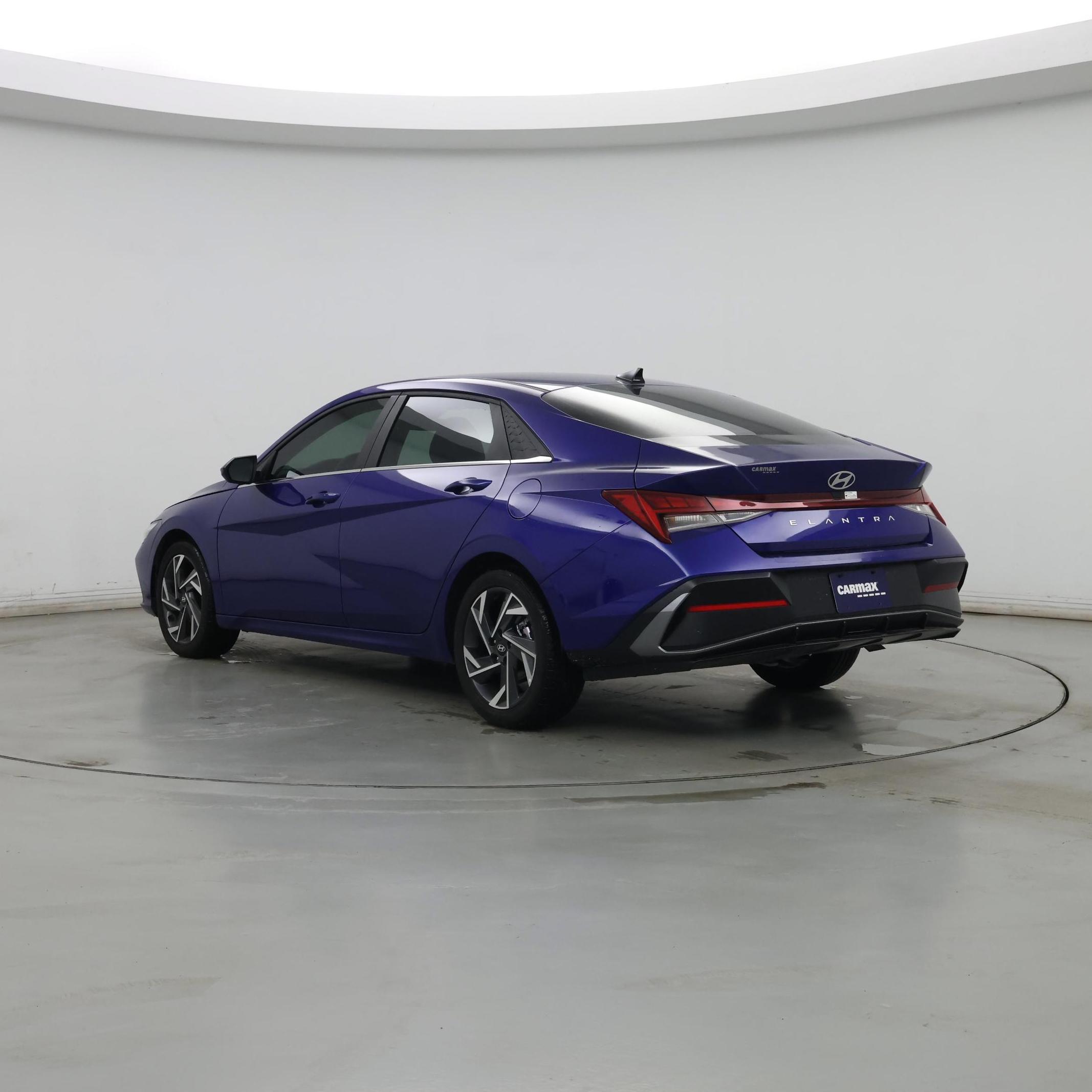 Thumbnail: 2024 Hyundai Elantra - 2