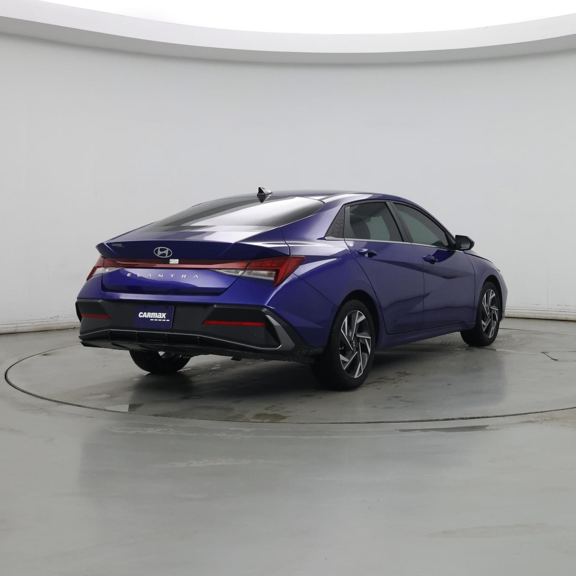 Thumbnail: 2024 Hyundai Elantra - 8