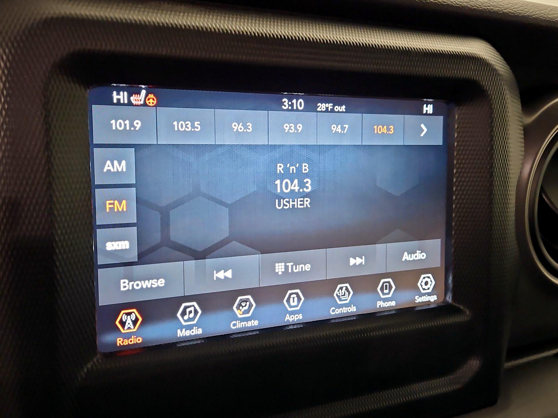 Thumbnail: 2021 Jeep Wrangler - 15