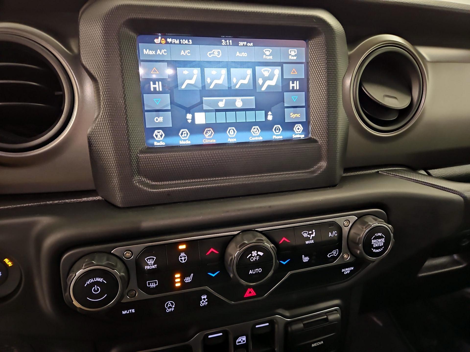 Thumbnail: 2021 Jeep Wrangler - 16