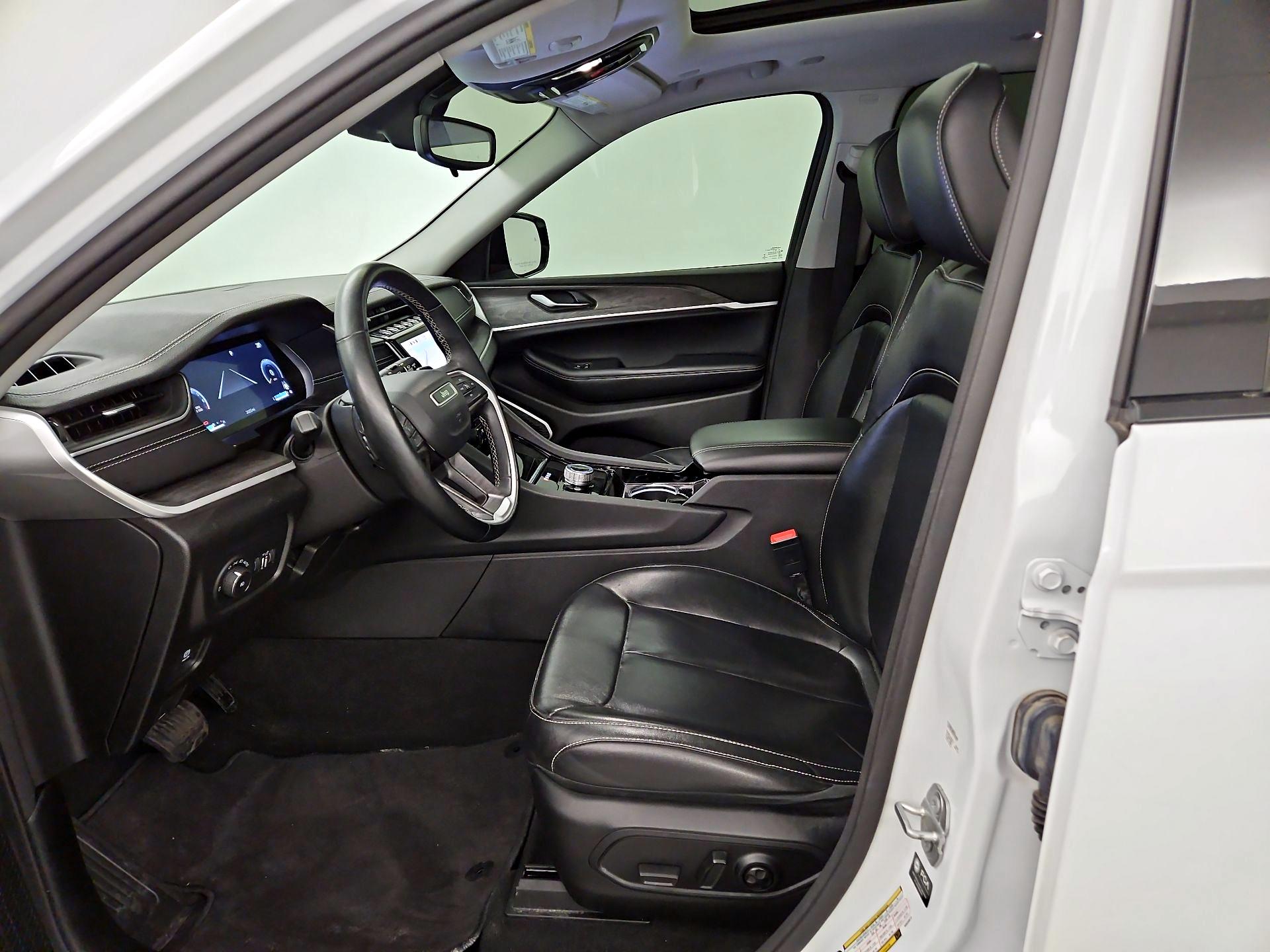 Thumbnail: 2022 Jeep Grand Cherokee L - 11