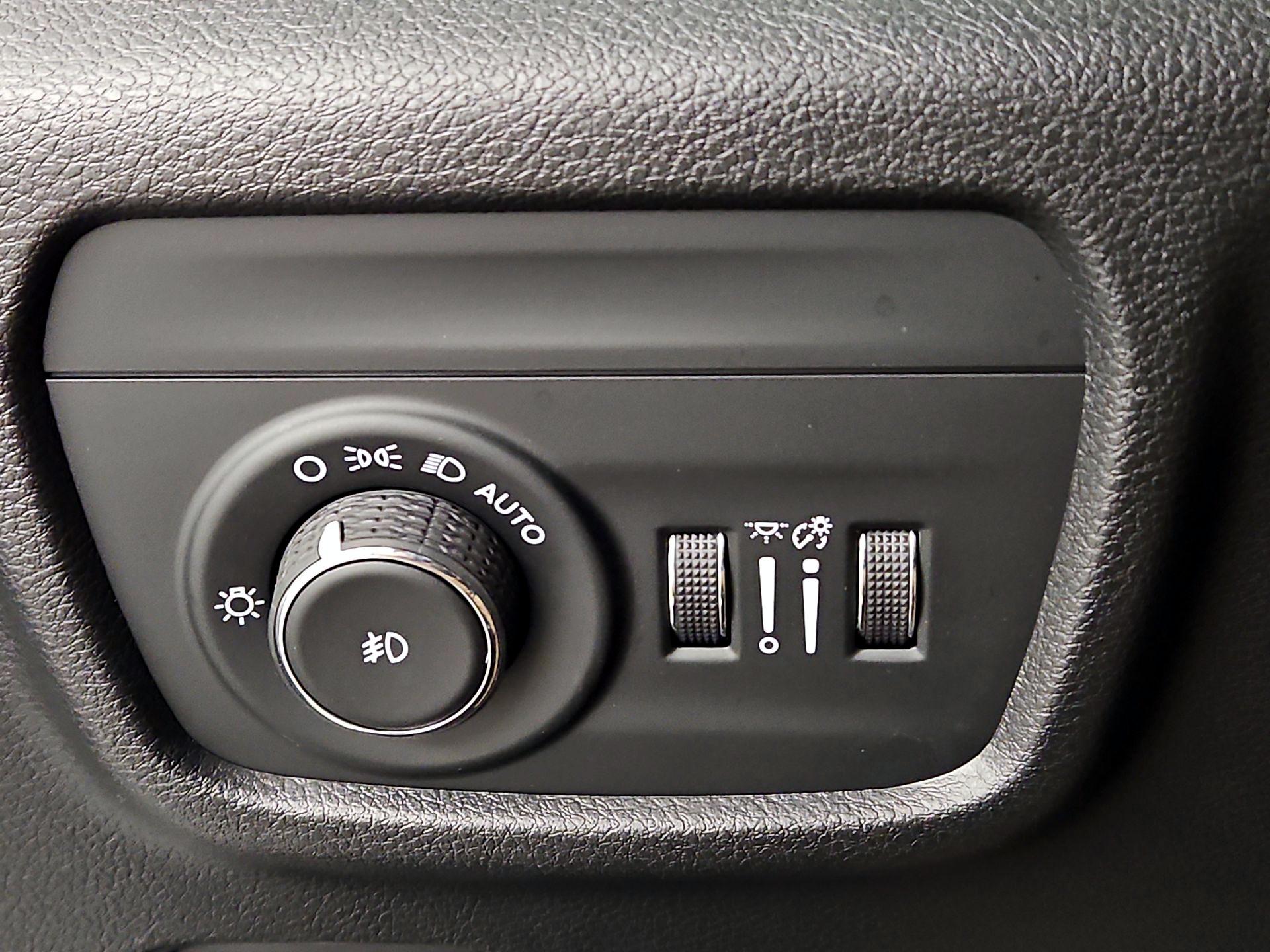 Thumbnail: 2022 Jeep Grand Cherokee L - 13