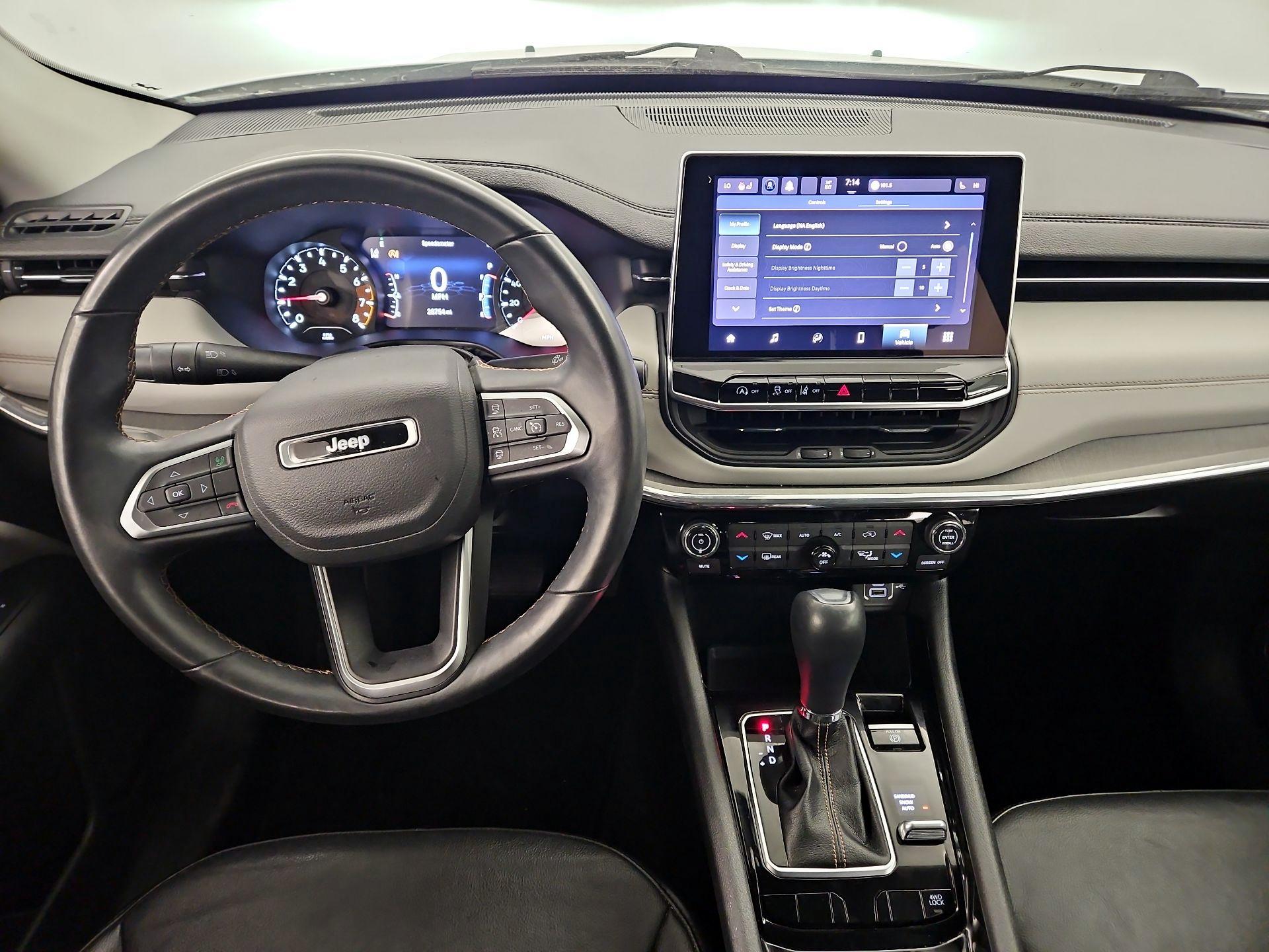 Thumbnail: 2022 Jeep Compass - 9