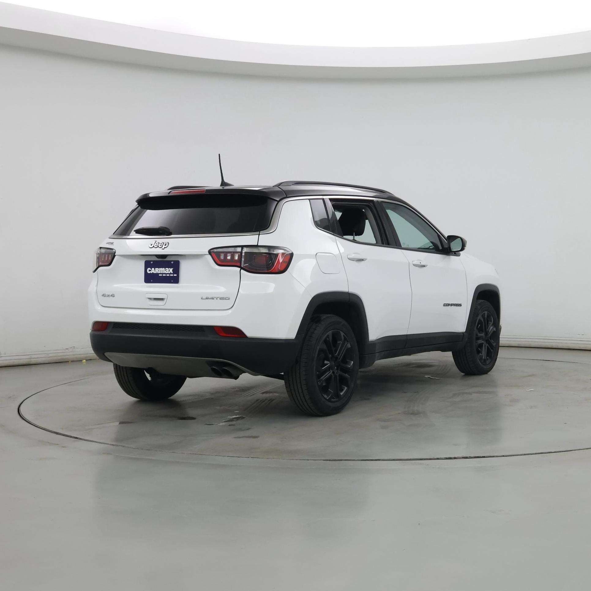 Thumbnail: 2022 Jeep Compass - 8