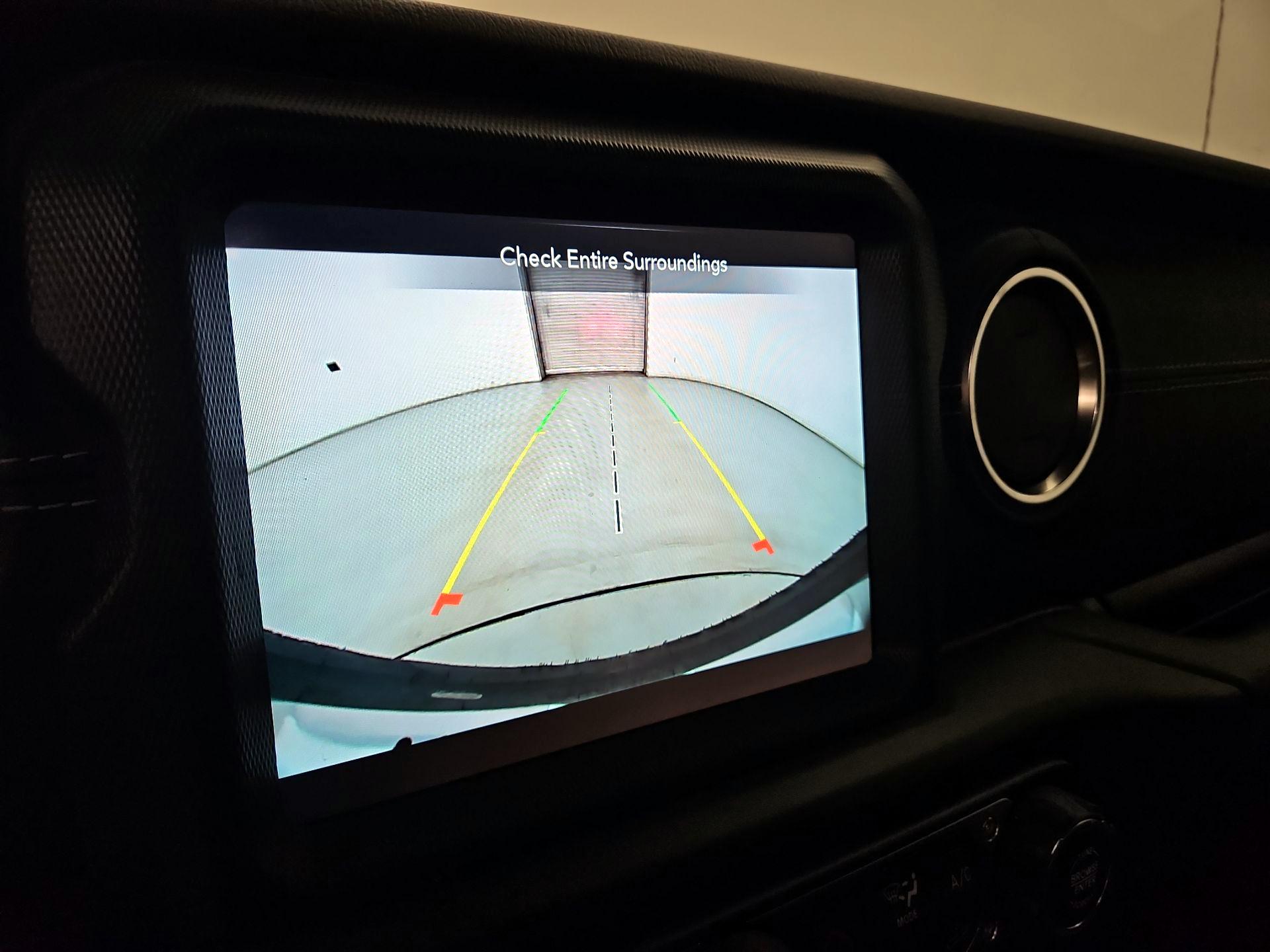 Thumbnail: 2021 Jeep Wrangler - 15