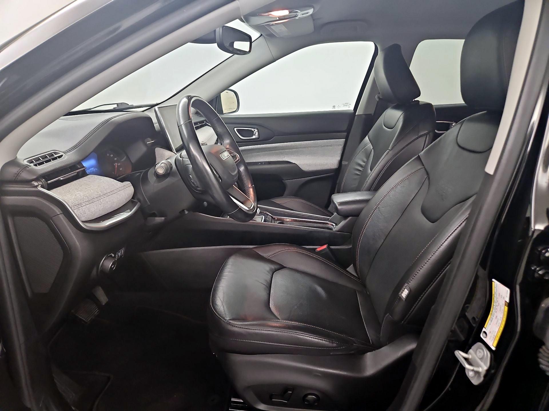 Thumbnail: 2022 Jeep Compass - 11