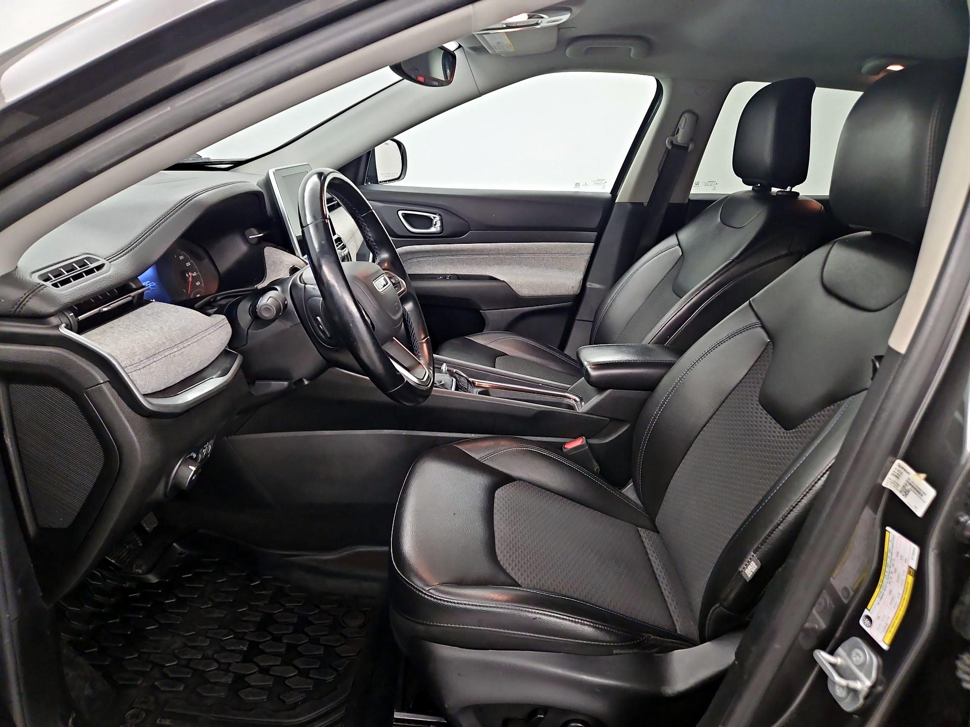 Thumbnail: 2022 Jeep Compass - 11