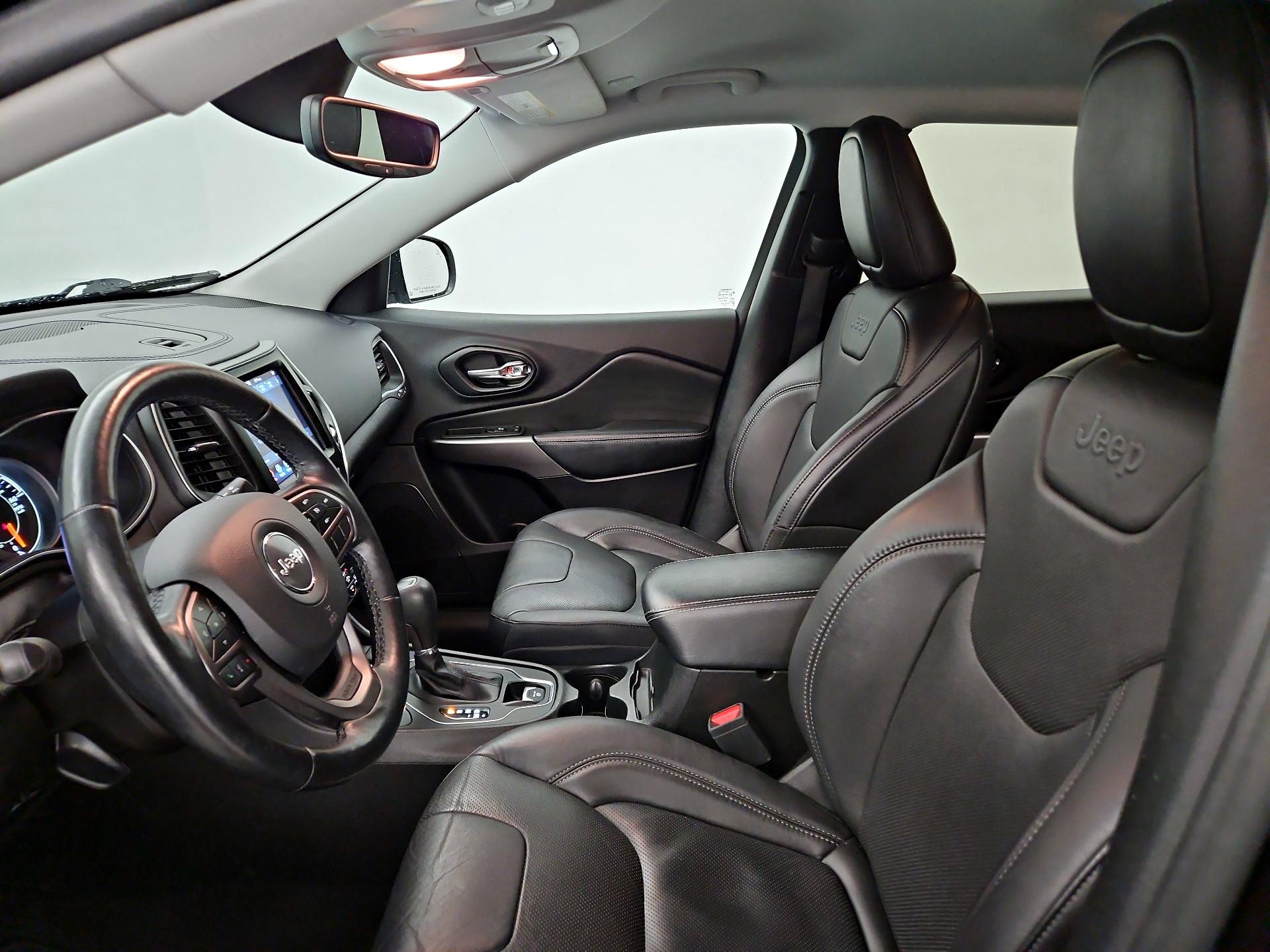 Thumbnail: 2021 Jeep Cherokee - 11