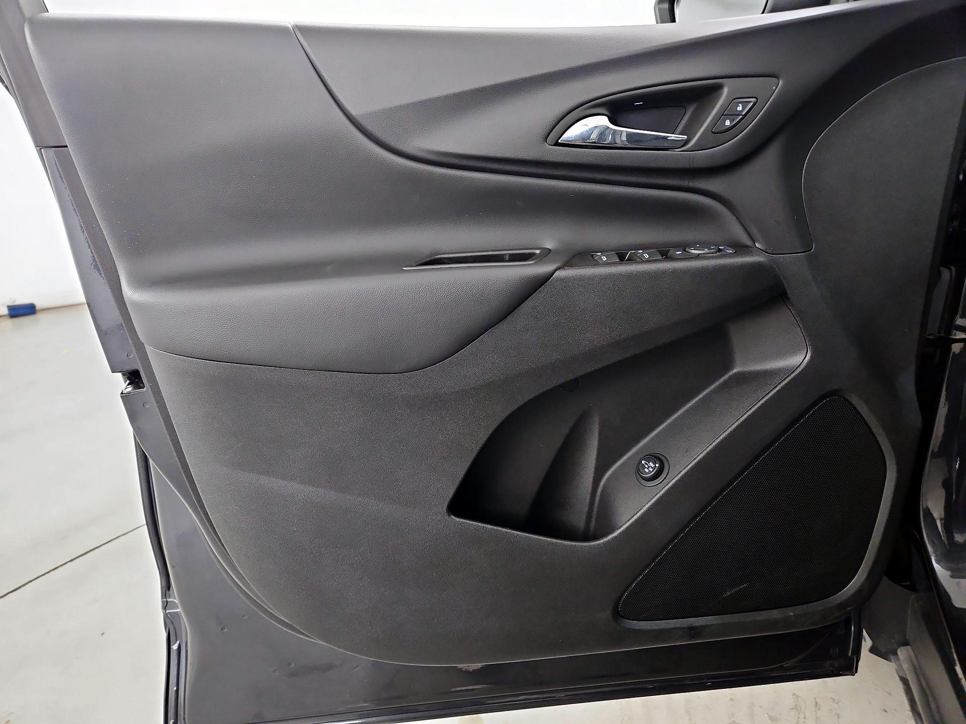 Thumbnail: 2023 Chevrolet Equinox - 12