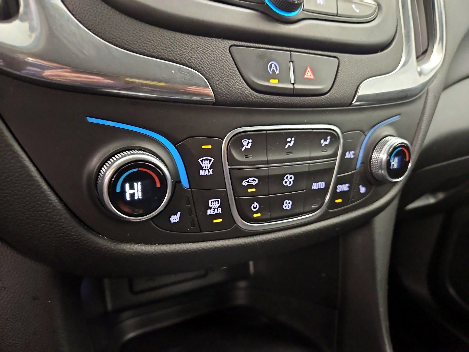 Thumbnail: 2023 Chevrolet Equinox - 16