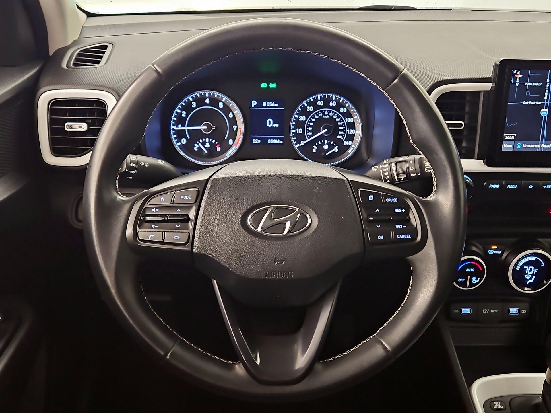 Thumbnail: 2022 Hyundai Venue - 10