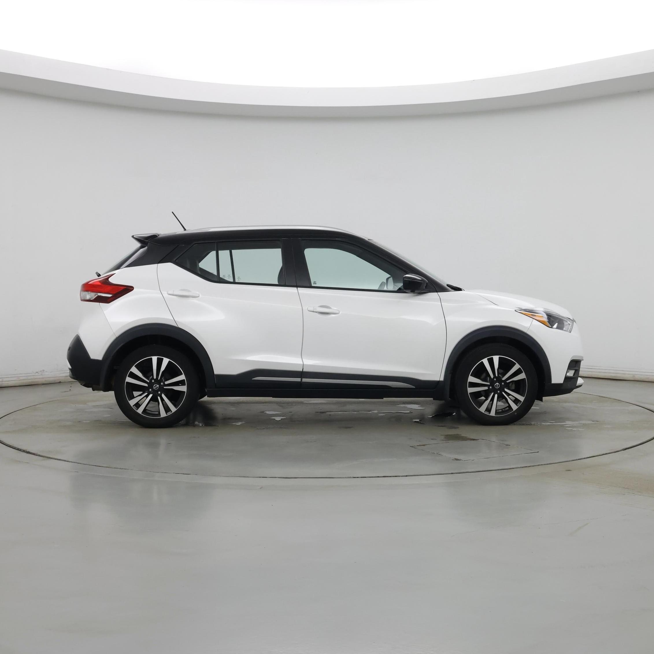 Thumbnail: 2020 Nissan Kicks - 7