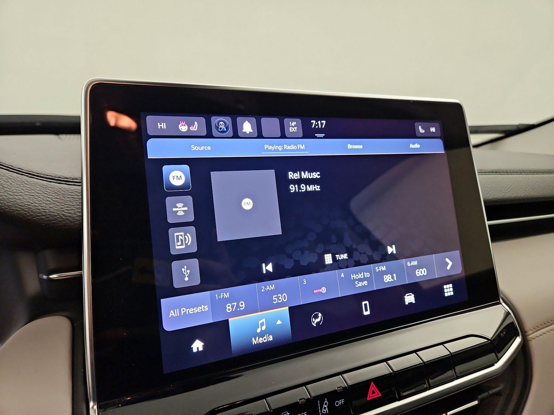 Thumbnail: 2022 Jeep Compass - 15