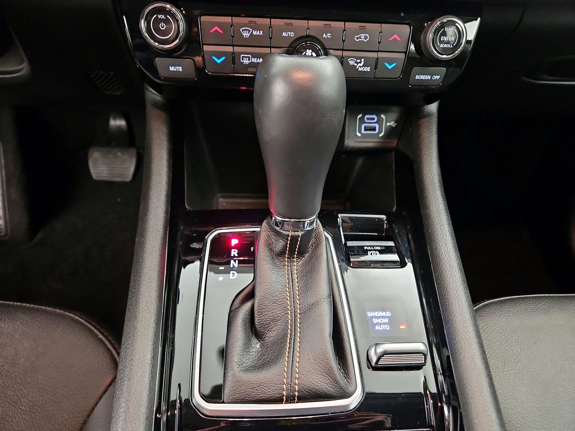 Thumbnail: 2022 Jeep Compass - 17