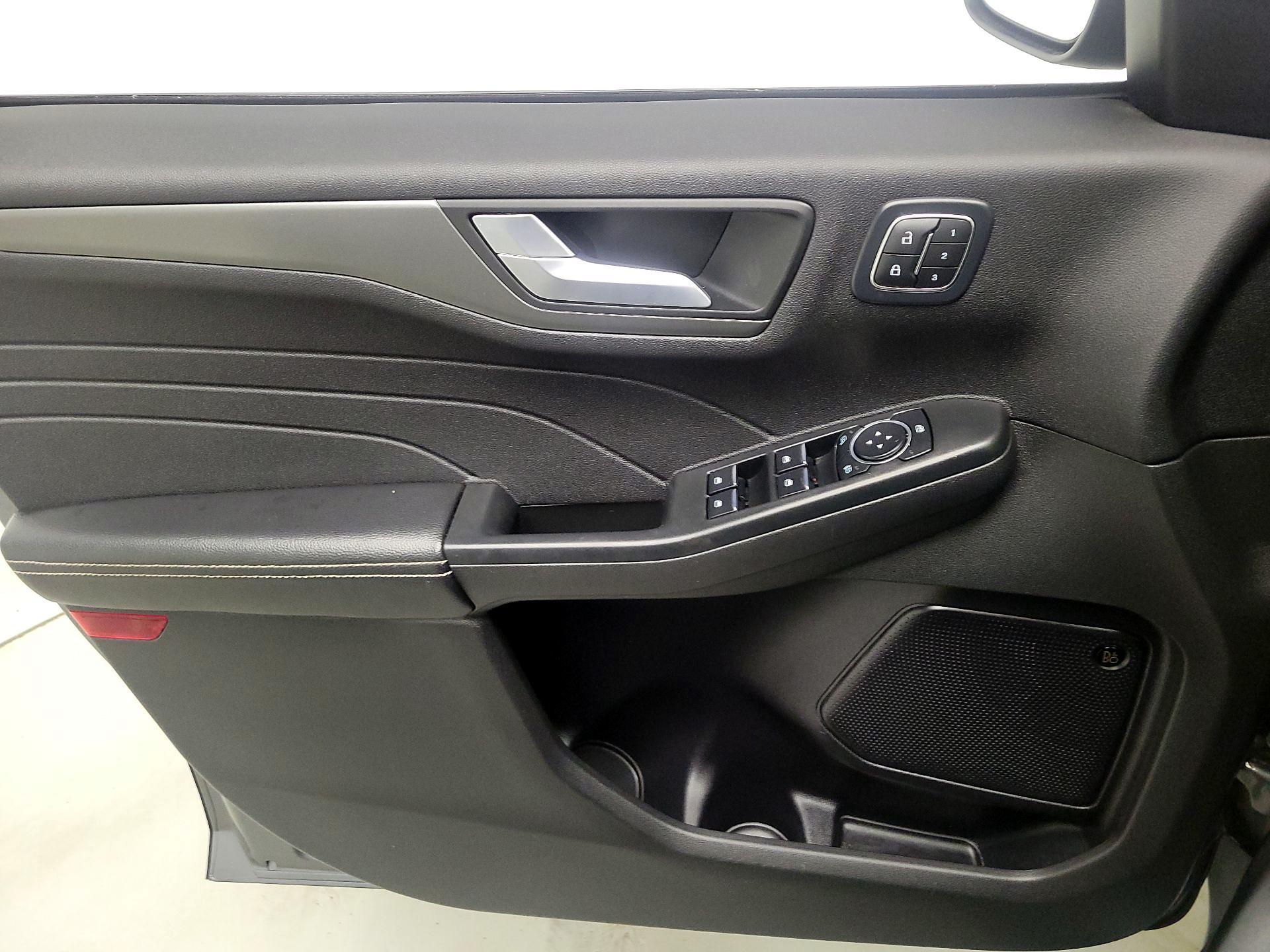 Thumbnail: 2023 Ford Escape - 12