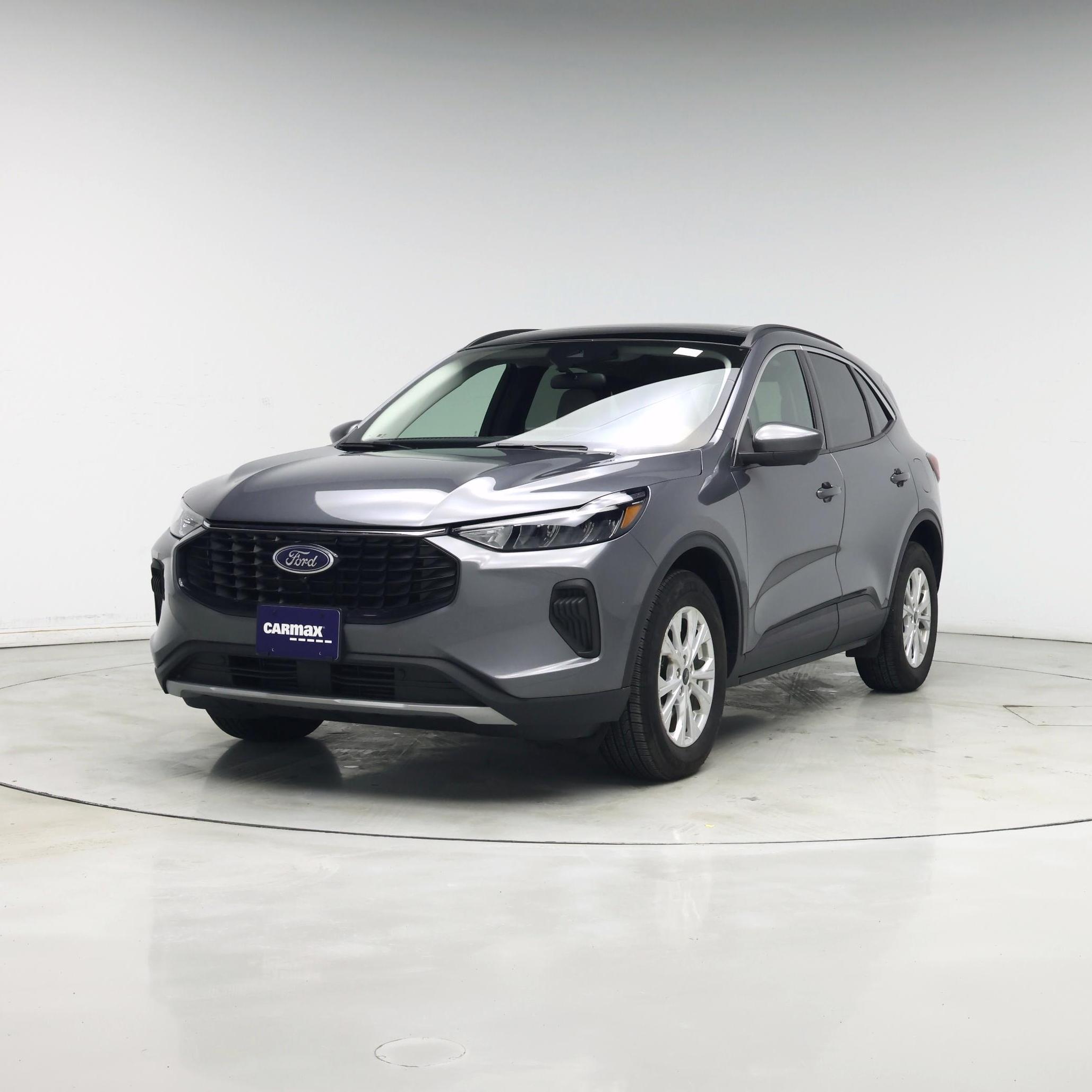 Thumbnail: 2023 Ford Escape - 4