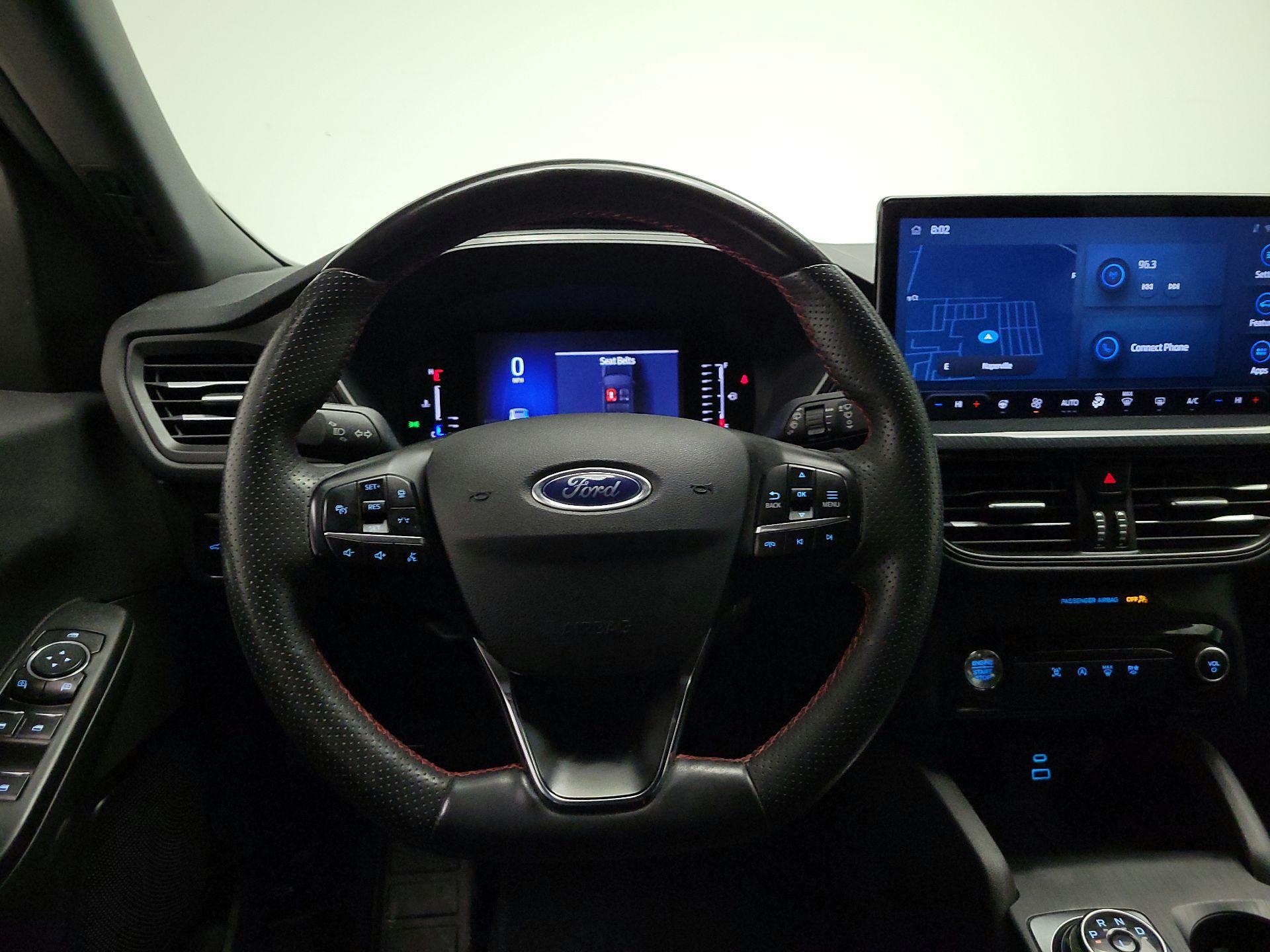 Thumbnail: 2023 Ford Escape - 10