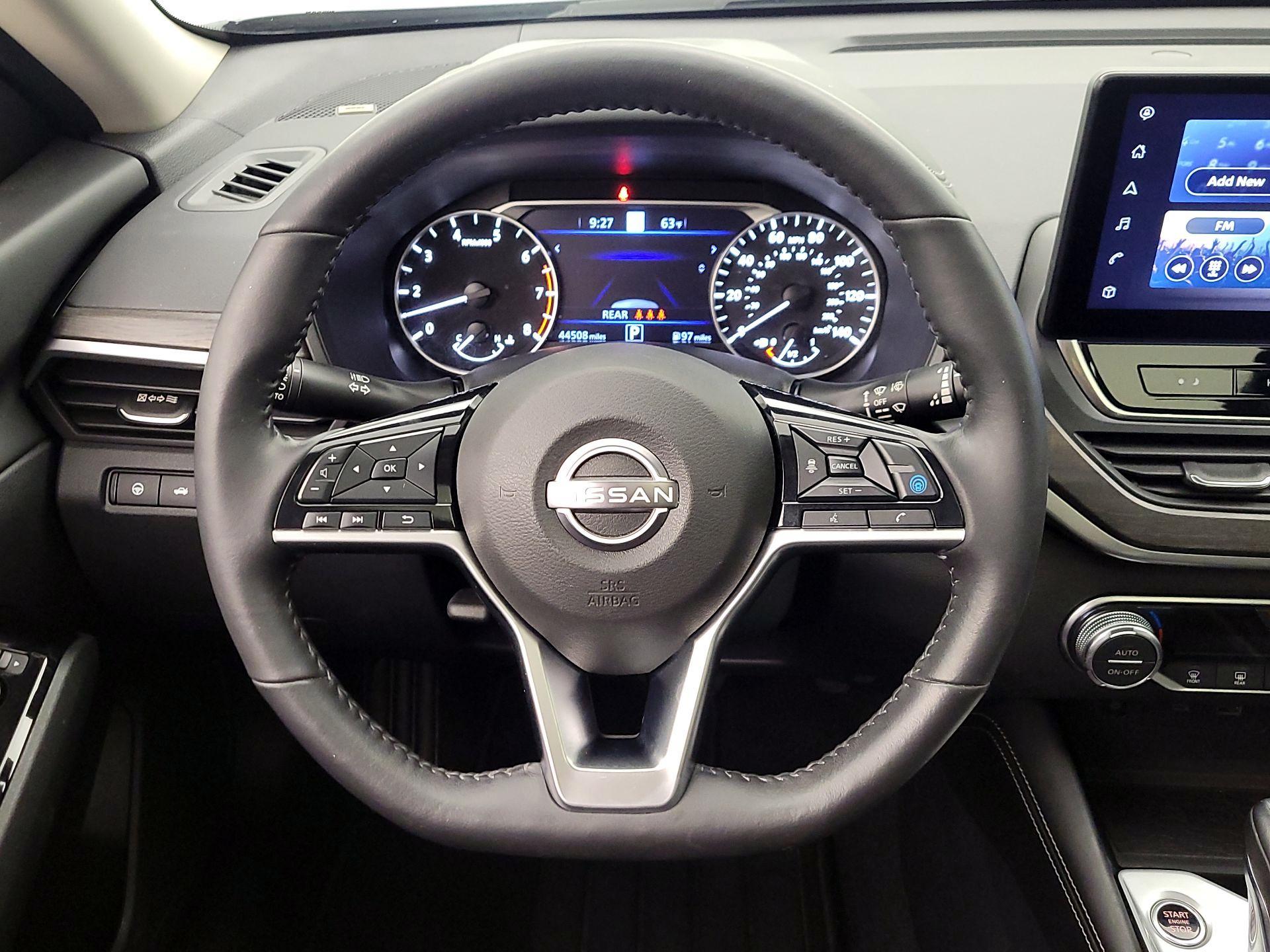 Thumbnail: 2023 Nissan Altima - 10