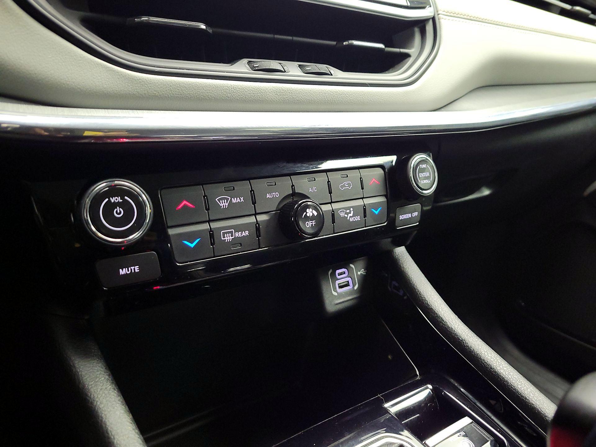 Thumbnail: 2022 Jeep Compass - 15