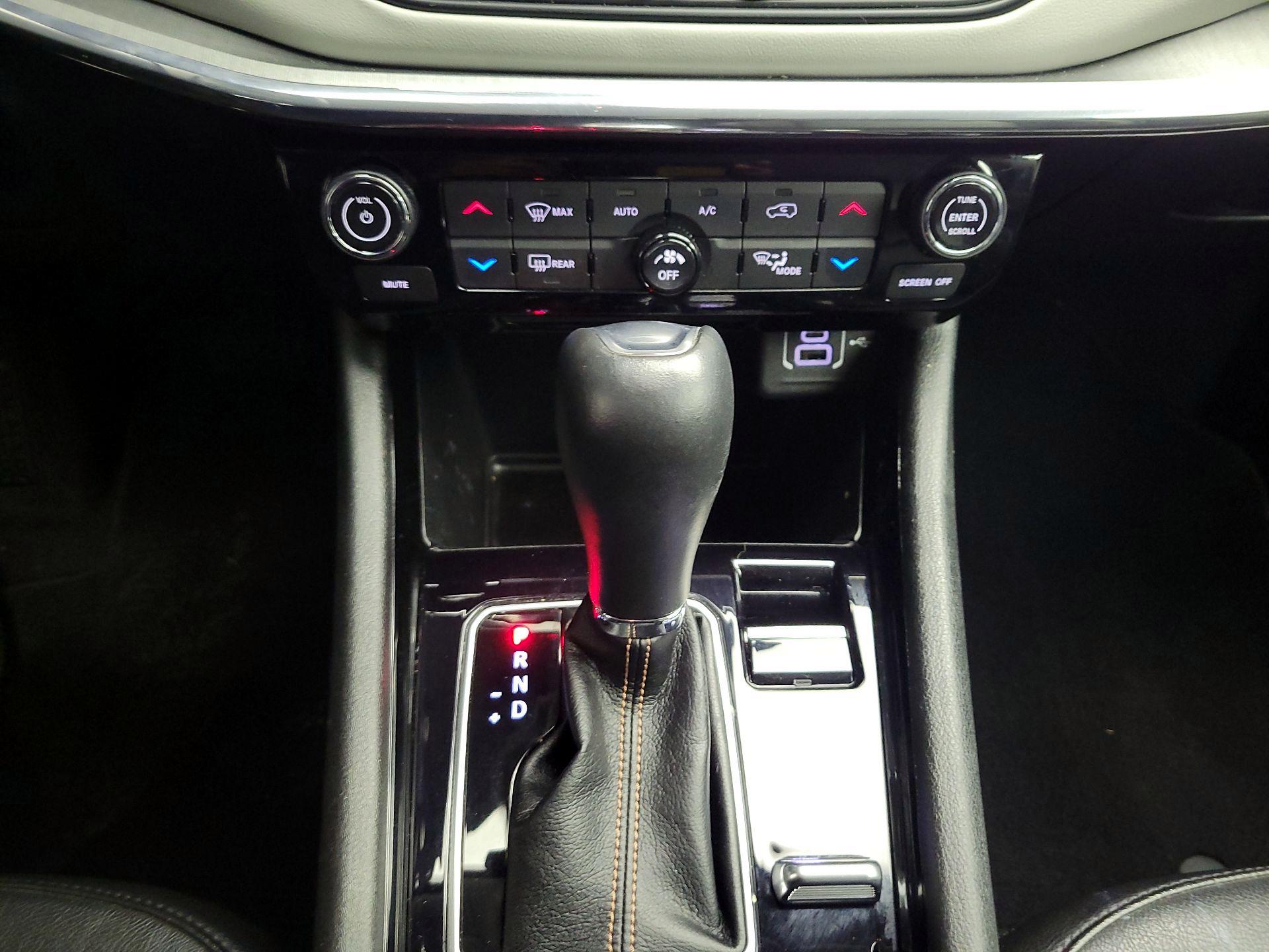 Thumbnail: 2022 Jeep Compass - 16