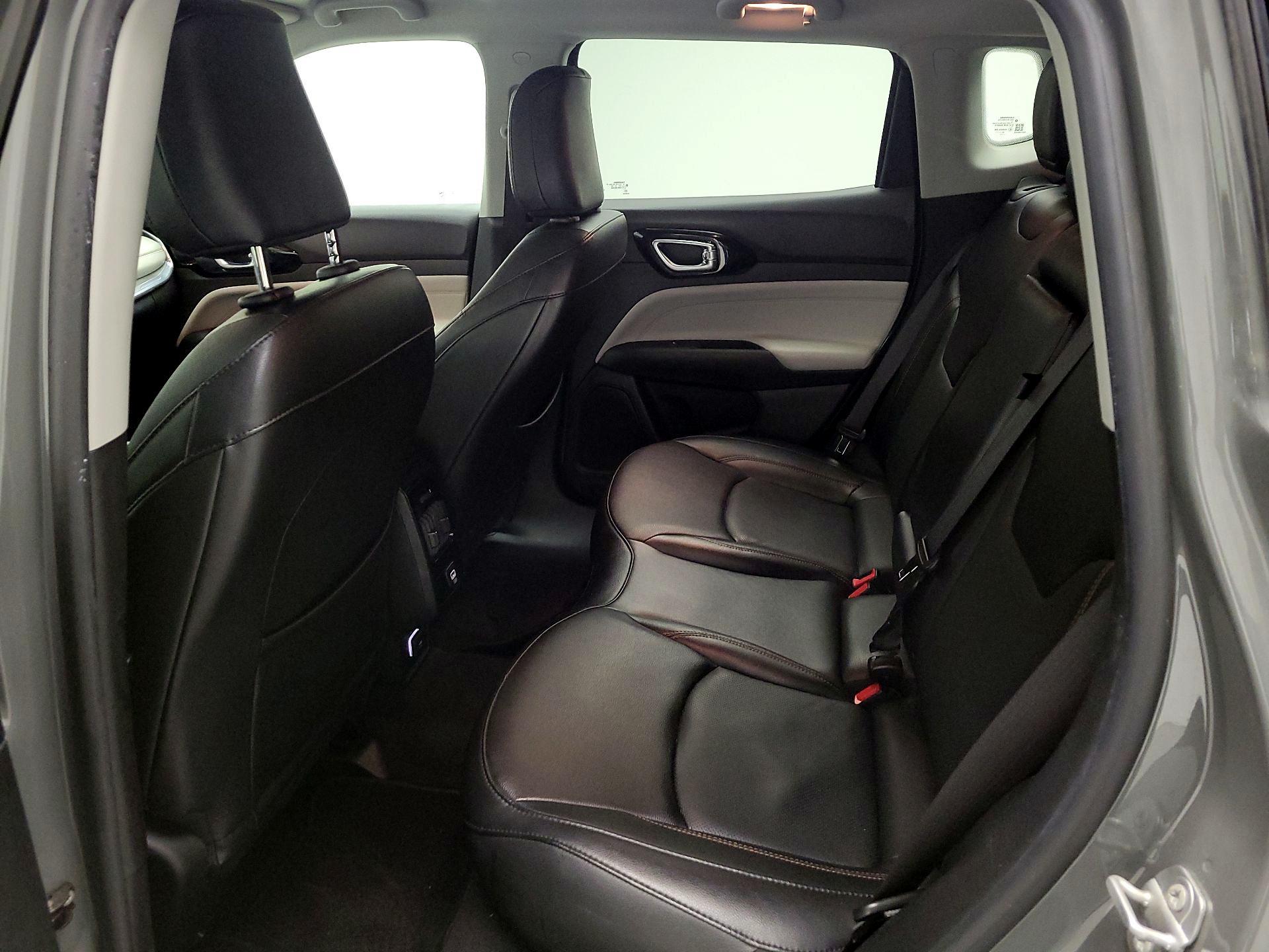 Thumbnail: 2022 Jeep Compass - 17