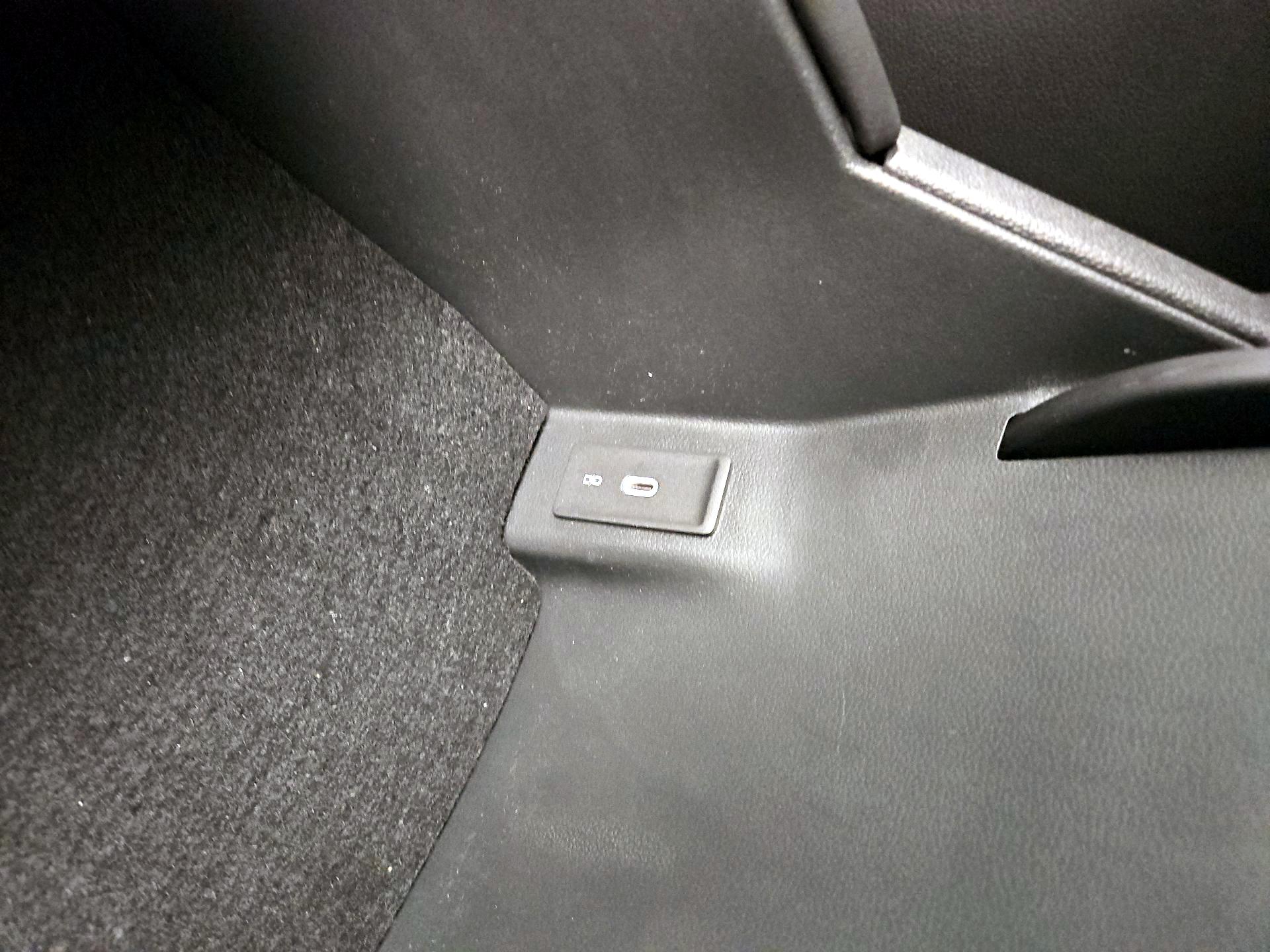 Thumbnail: 2024 Volkswagen Atlas - 16