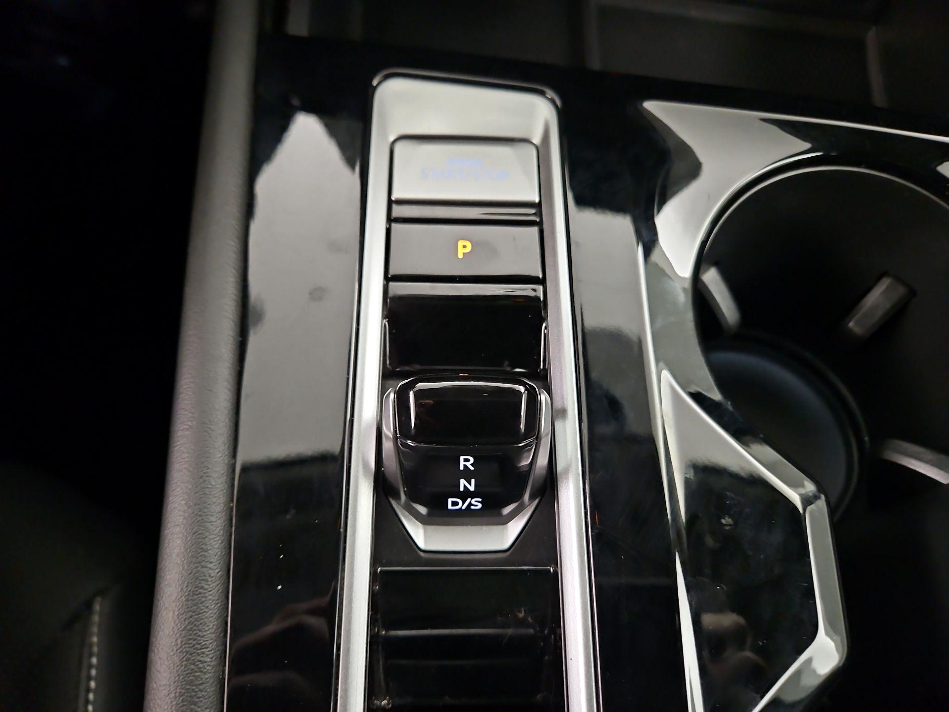 Thumbnail: 2024 Volkswagen Atlas - 17