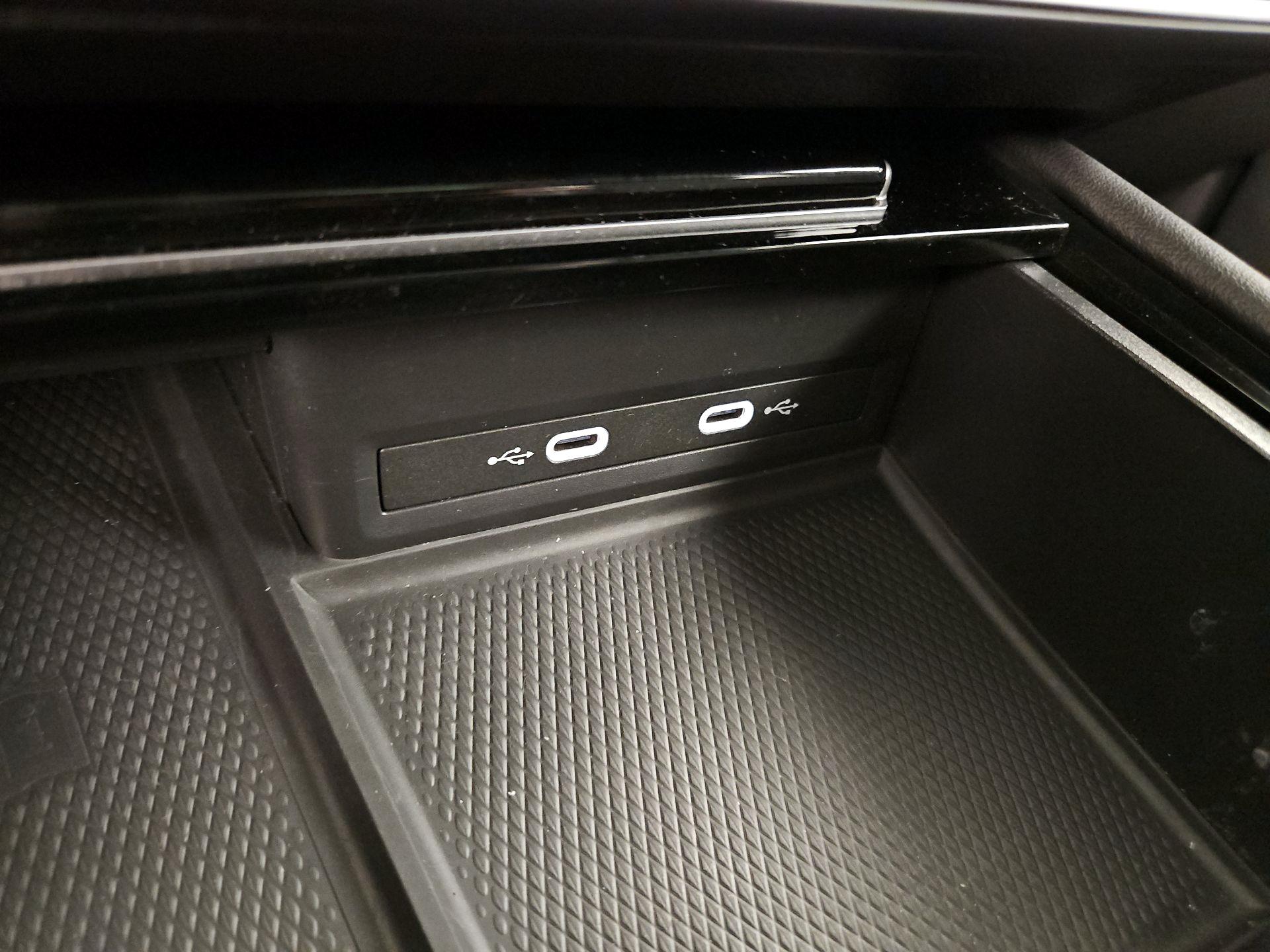 Thumbnail: 2024 Volkswagen Atlas - 18