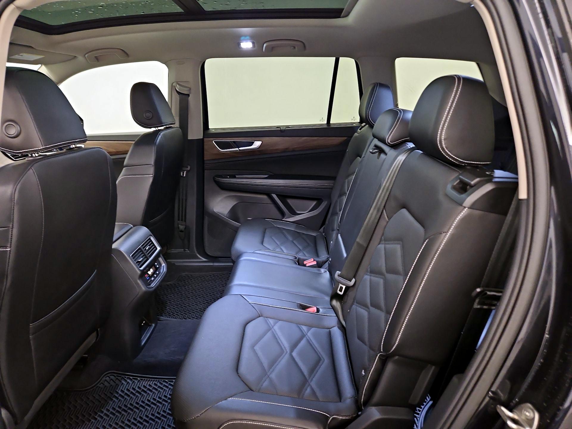 Thumbnail: 2024 Volkswagen Atlas - 20