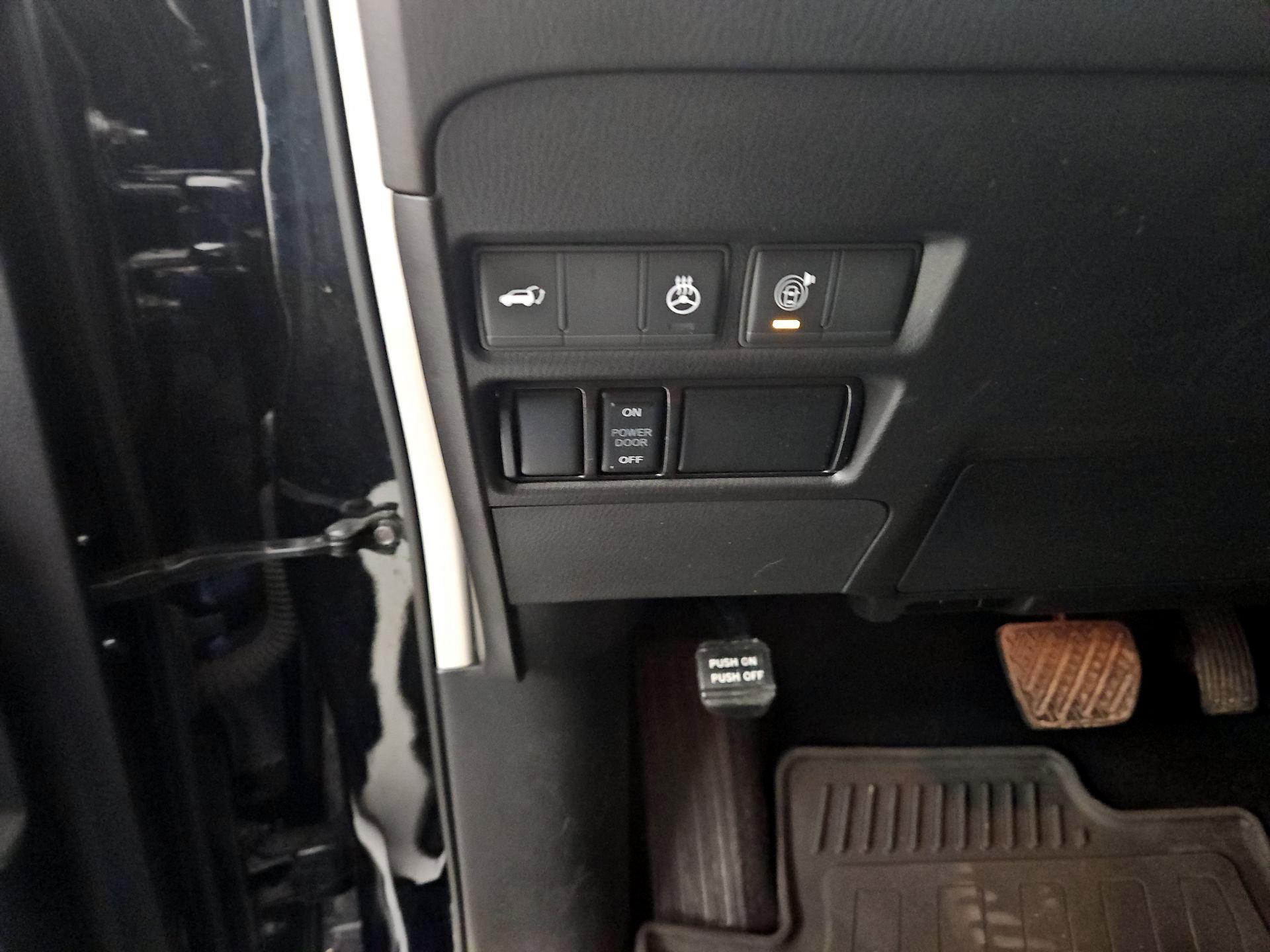 Thumbnail: 2022 Nissan Armada - 13