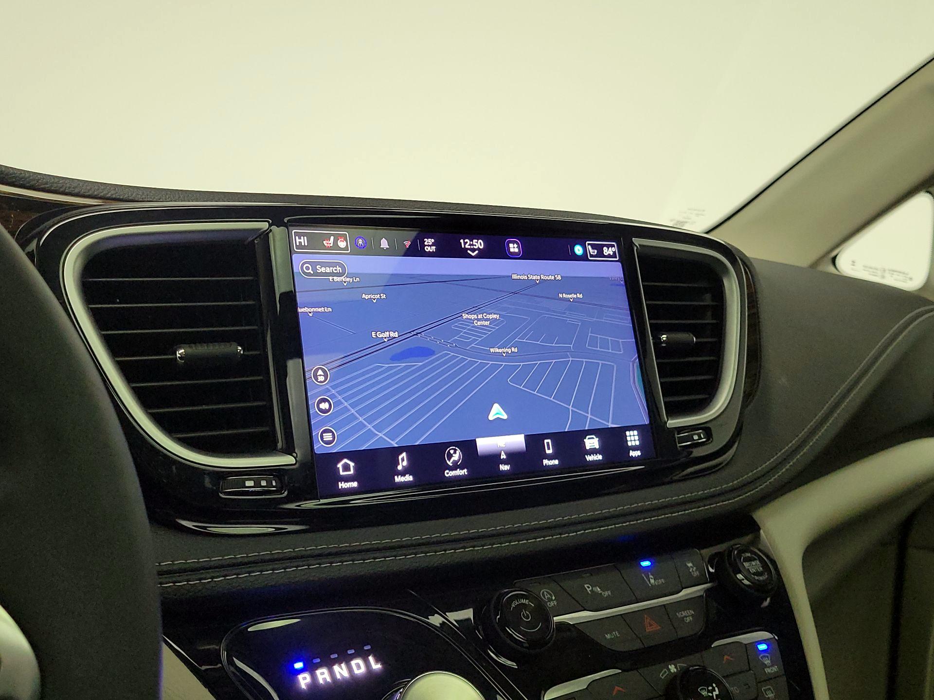 Thumbnail: 2023 Chrysler Pacifica - 14