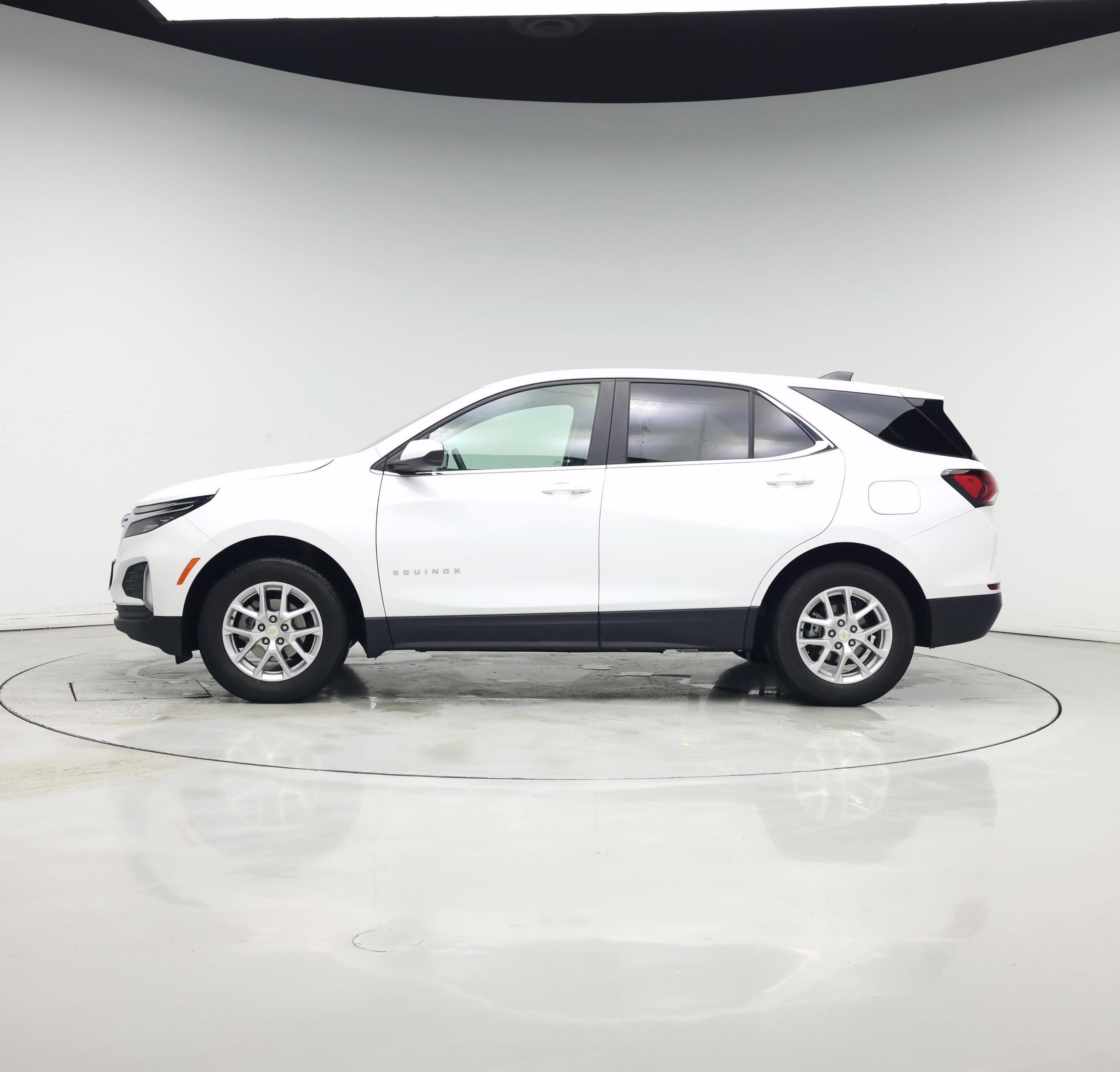 Thumbnail: 2023 Chevrolet Equinox - 3