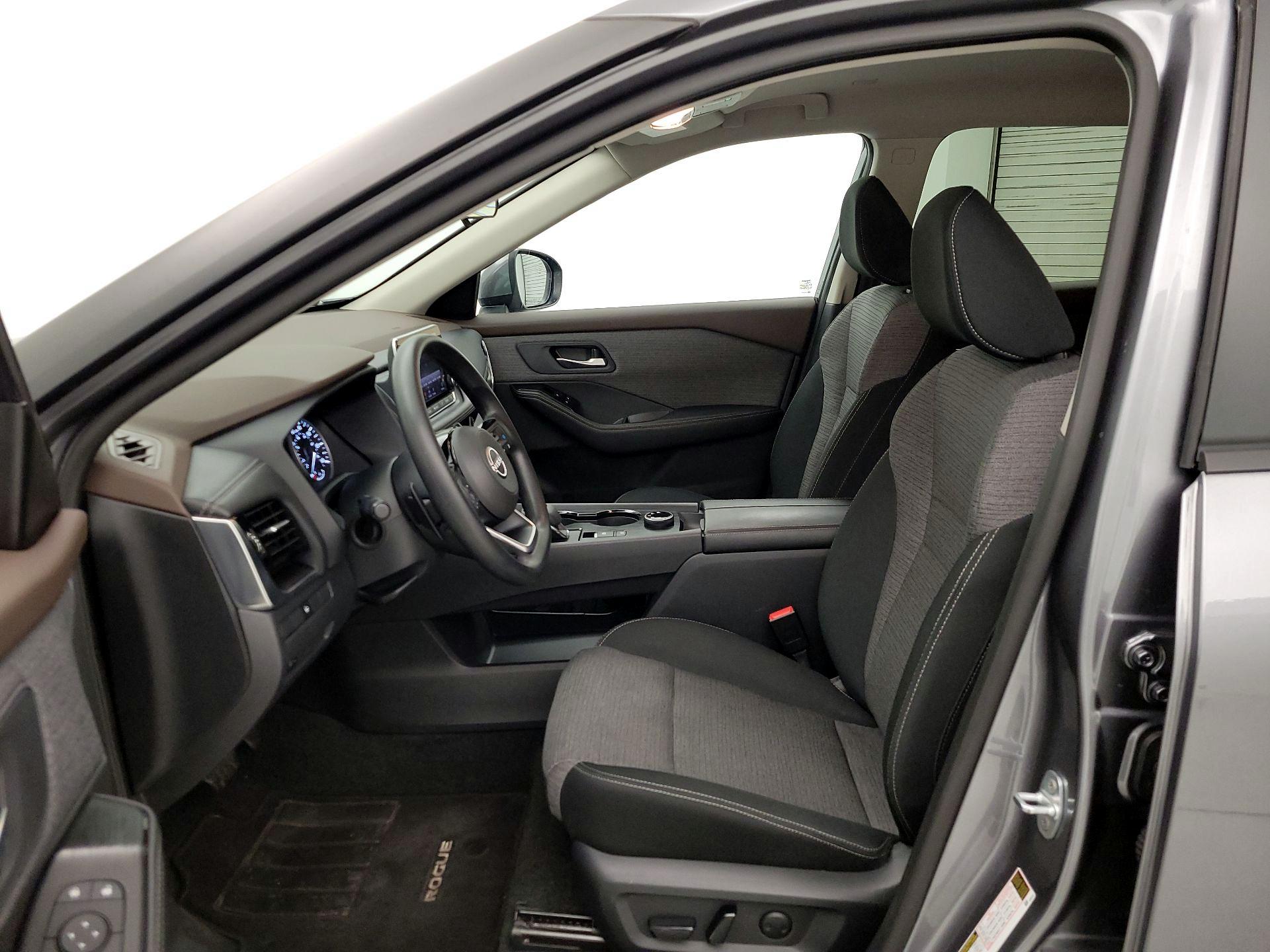 Thumbnail: 2022 Nissan Rogue - 11