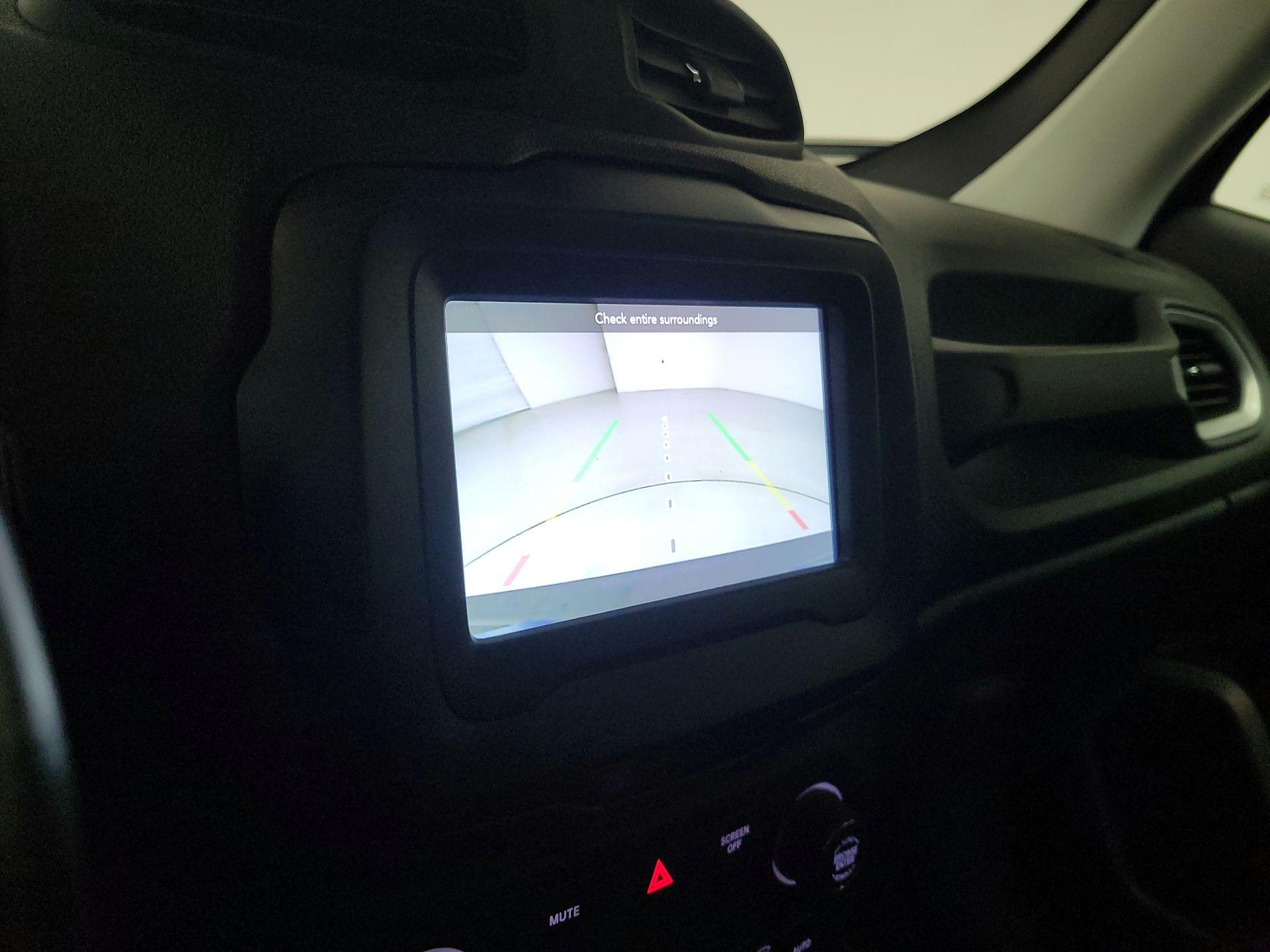 Thumbnail: 2020 Jeep Renegade - 14