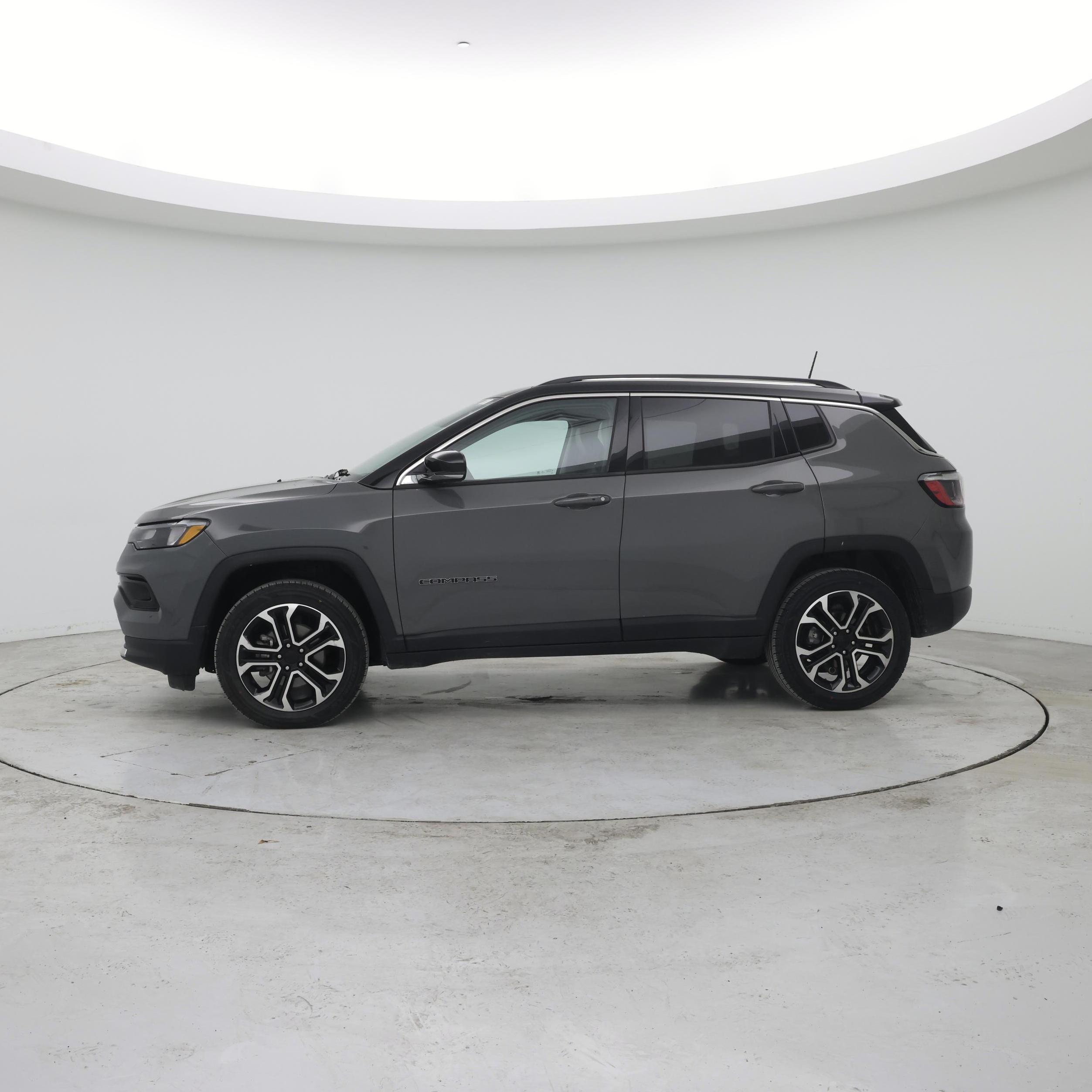 Thumbnail: 2022 Jeep Compass - 3