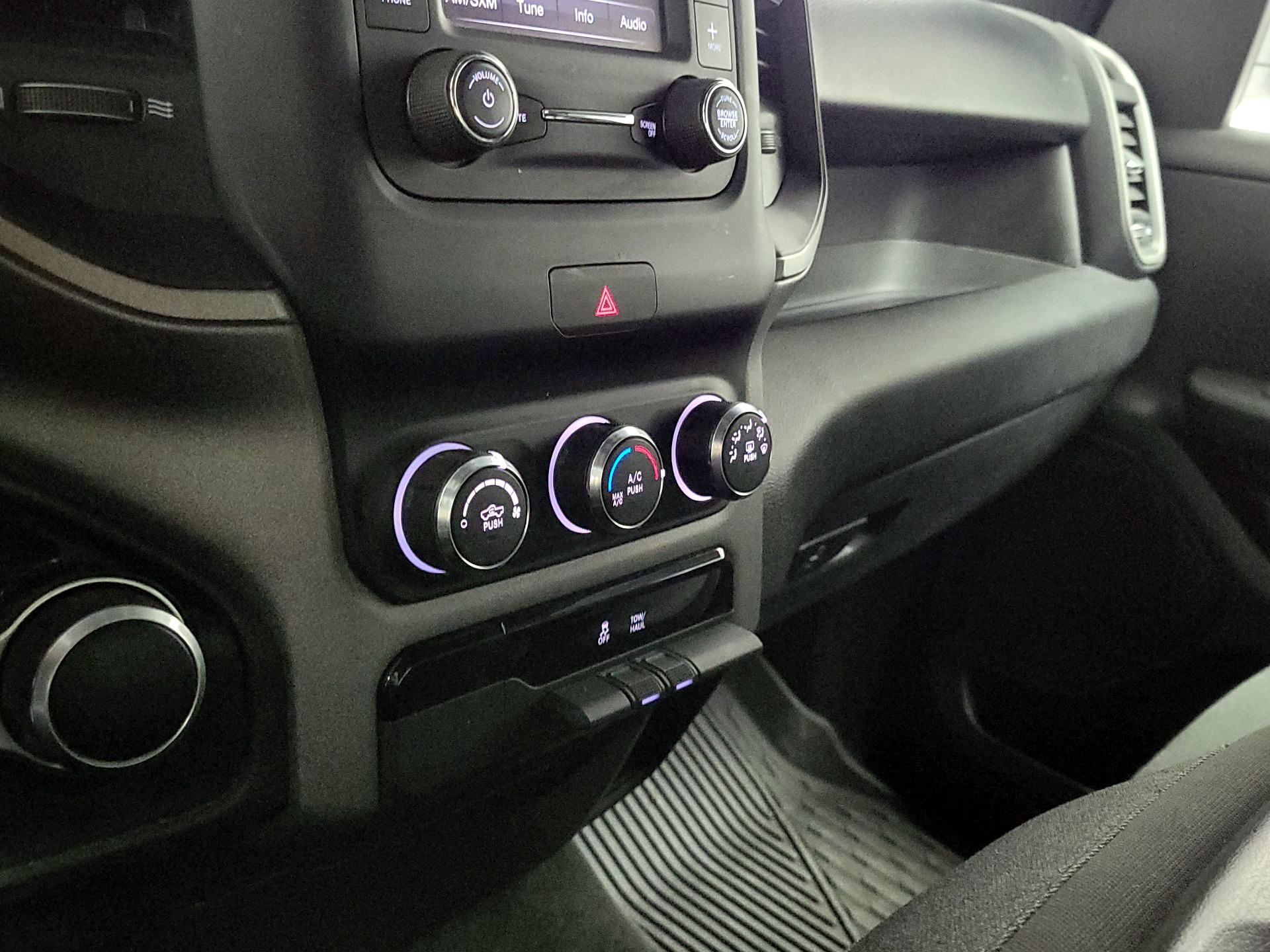 Thumbnail: 2024 RAM 1500 - 16