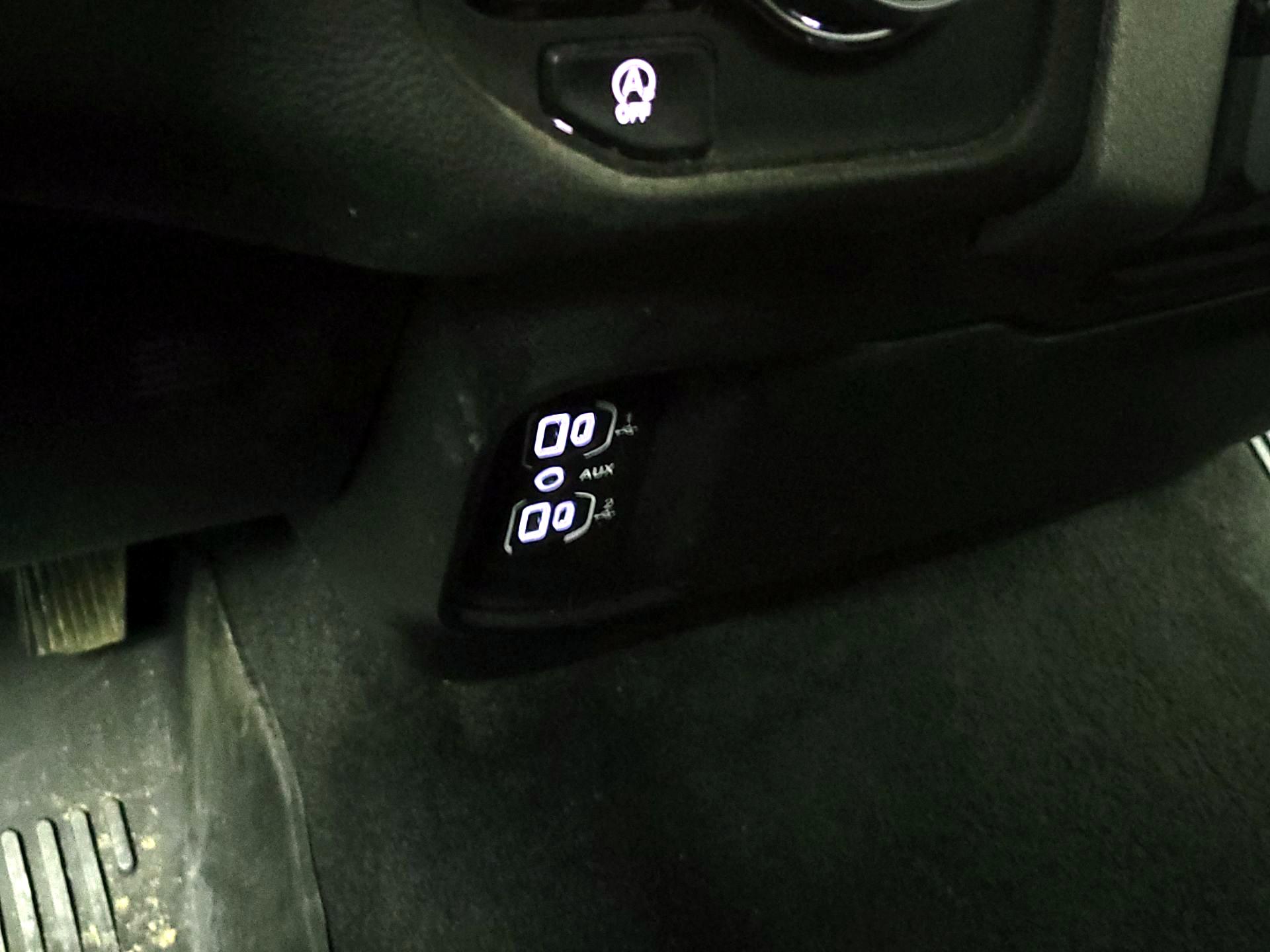 Thumbnail: 2024 RAM 1500 - 18