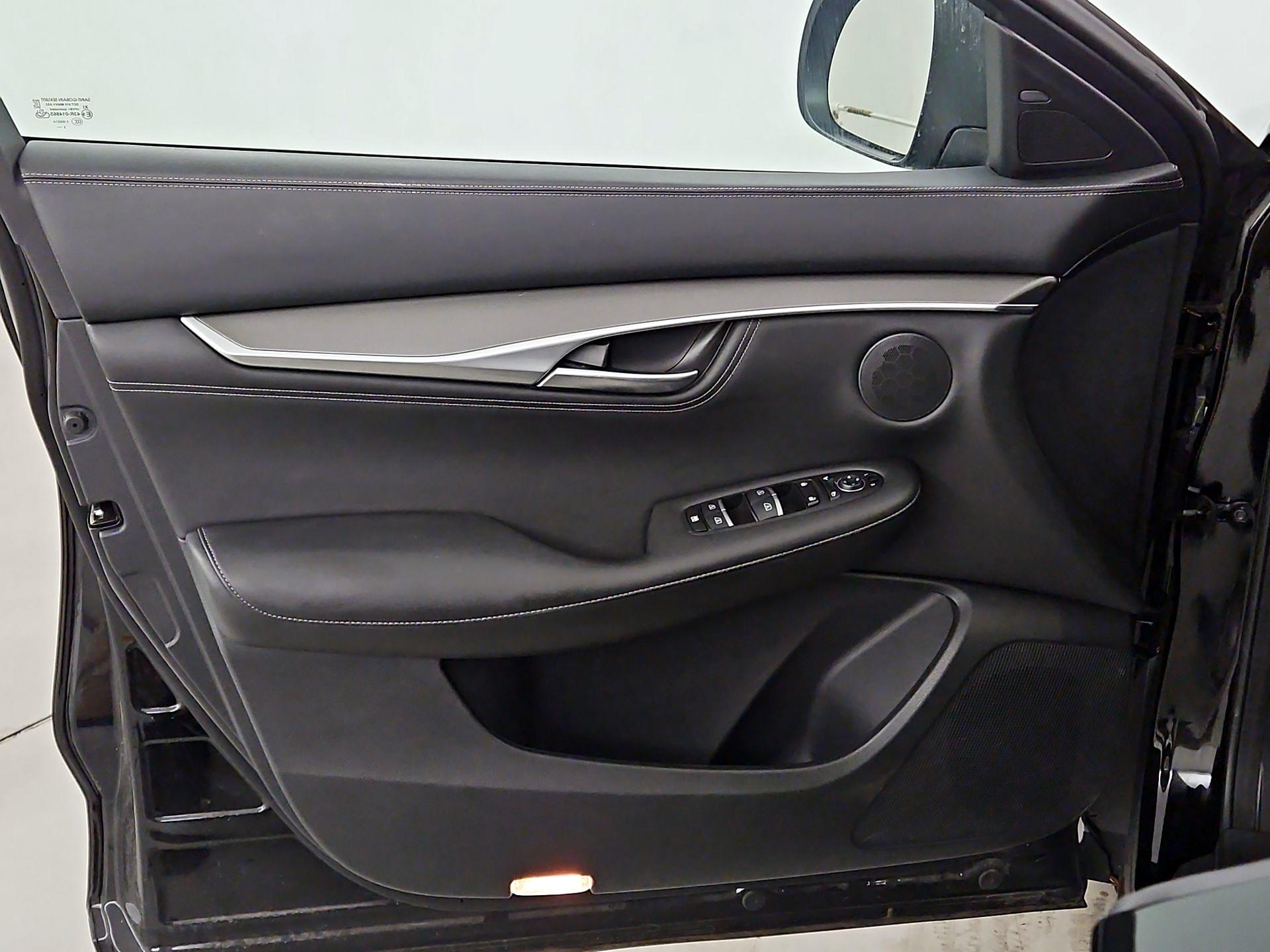 Thumbnail: 2023 INFINITI QX55 - 12